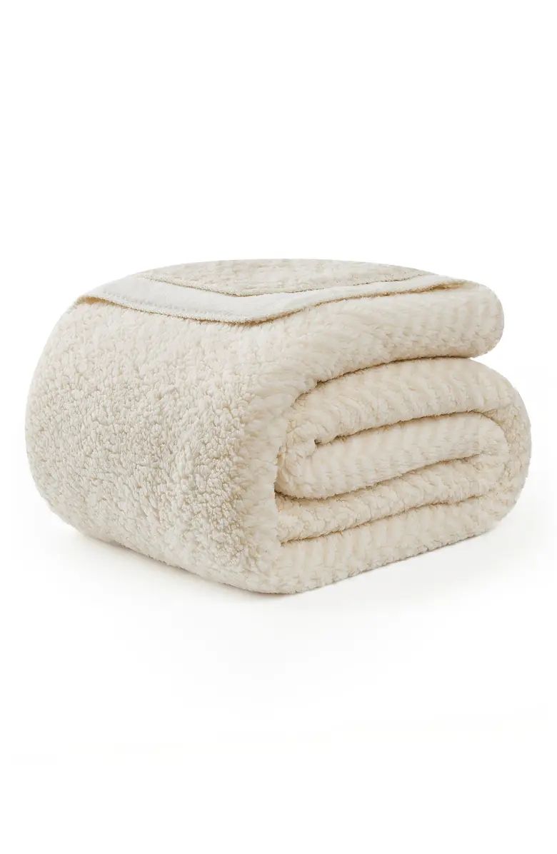 UGG® Henrietta Fleece Throw Blanket | Nordstrom | Nordstrom