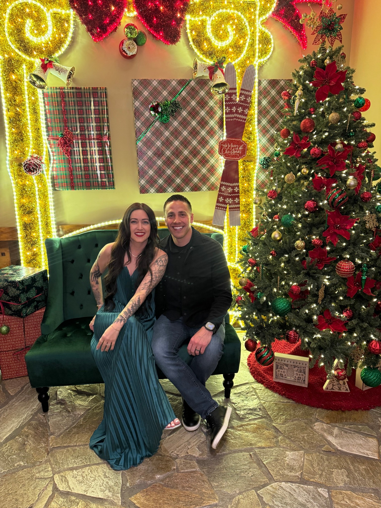 Long emerald green holiday Christmas elegant dress from Vici


#LTKHoliday #LTKWedding #LTKParties