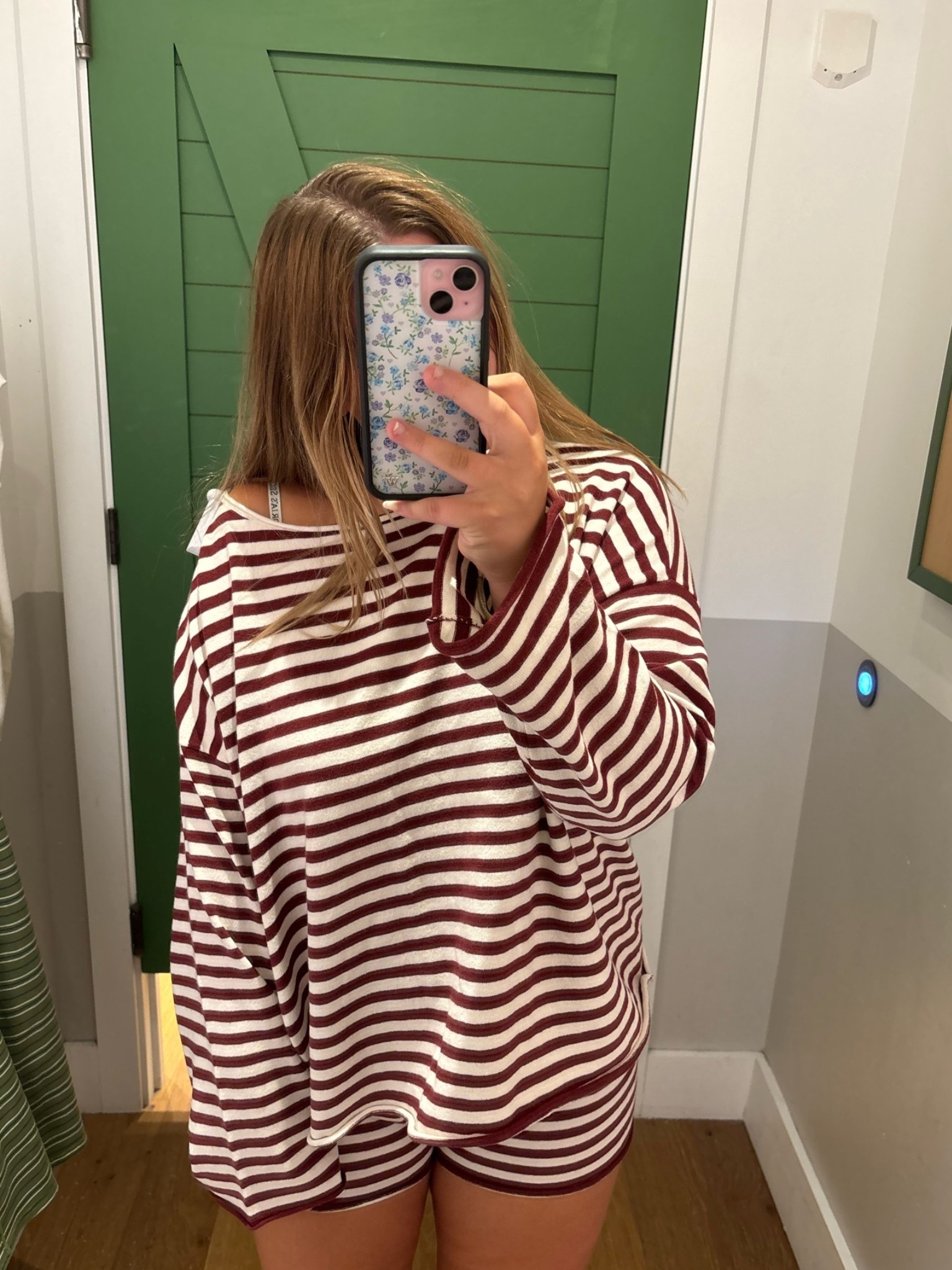 stripes + a matching set is my favorite

#LTKgrwm #LTKootd #LTKMidsize