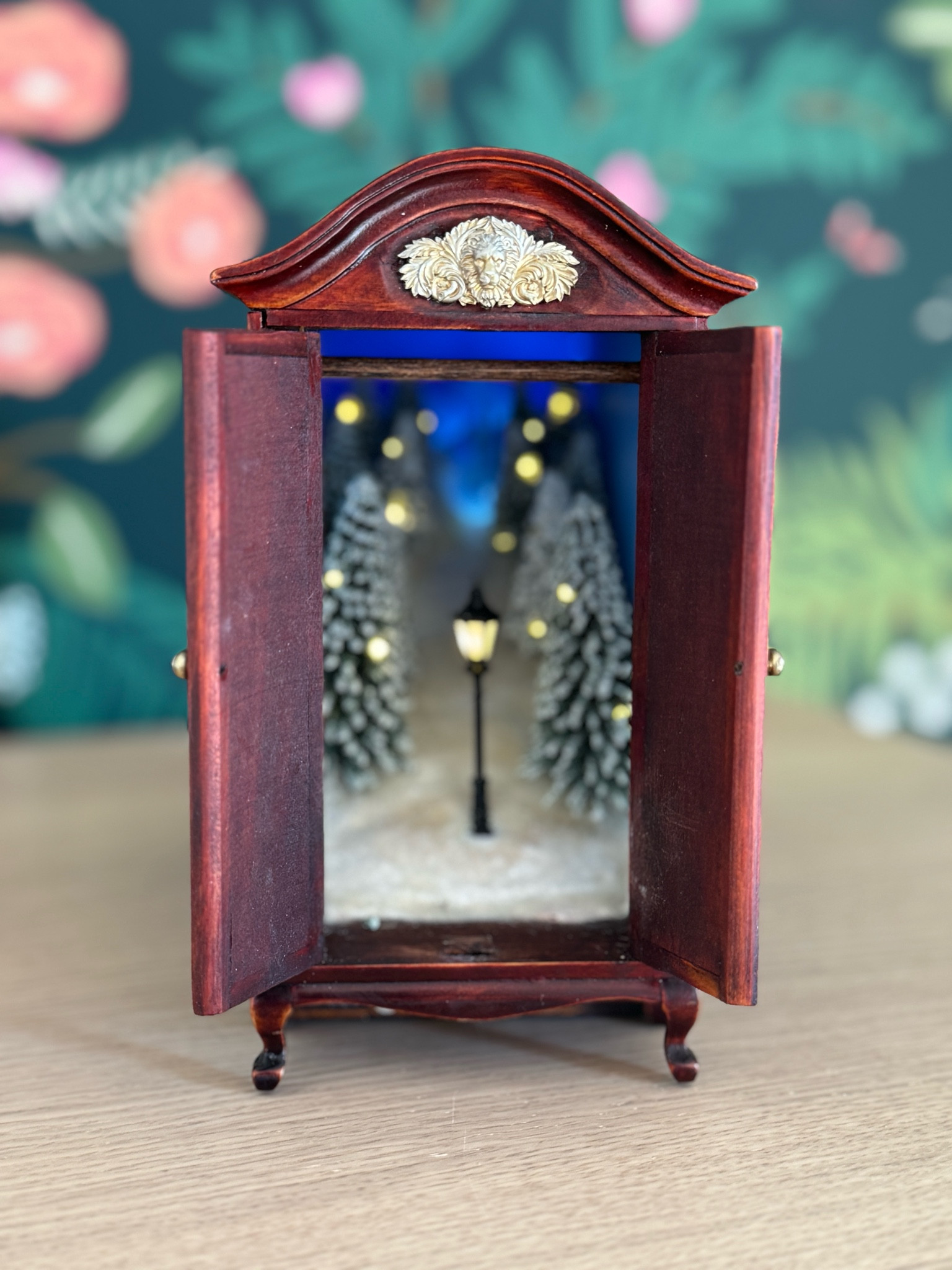 All the materials you may need to make your own Narnia inspired book nook!