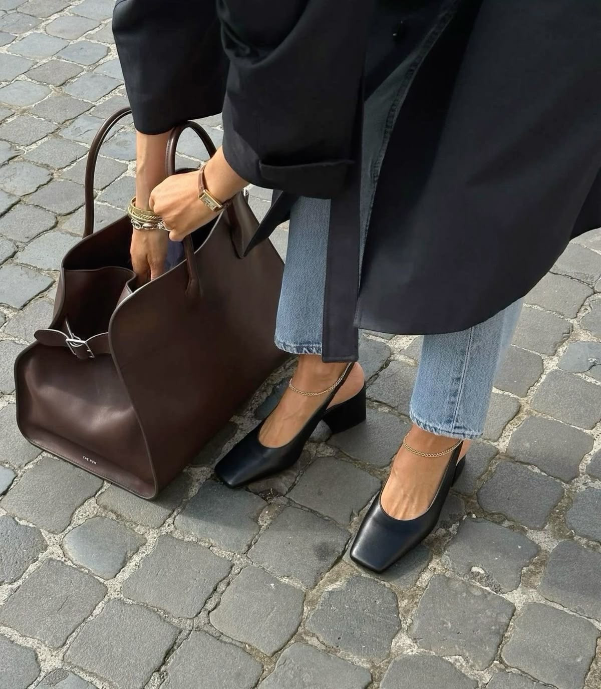 Fall bestsellers you need 🍂✨ This roundup is full of the viral pieces everyone’s talking about — from the Amazon sweater that feels just like cashmere 👀 to chic sets and dresses that look way more luxe than their price tag. The best part? They’re all on Prime Day flash sales right now, so you can snag the season’s top styles before they sell out 💫

Luxury looks without the splurge = your fall wardrobe upgrade ✔️

#PrimeDayDeals #FallFashion #AmazonStyle #LuxuryForLess #CashmereVibes #AffordableChic #AmazonPrimeDay


#LTKSeasonal #LTKSaleAlert #LTKOver40