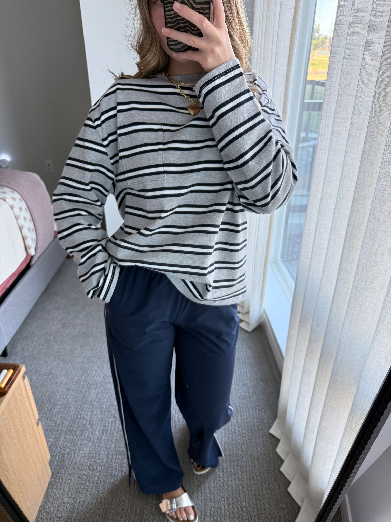 Easy outfit combo! Would also be cute with navy leggings/ navy capris.
Top: small- runs large
Pants: 4 (mine are last years, I think this years is the exact same)
Shoes: 39
Necklace is Logan Tay, bracelets are enewton.

#LTKgrwm #LTKootd #LTKdayinmylife