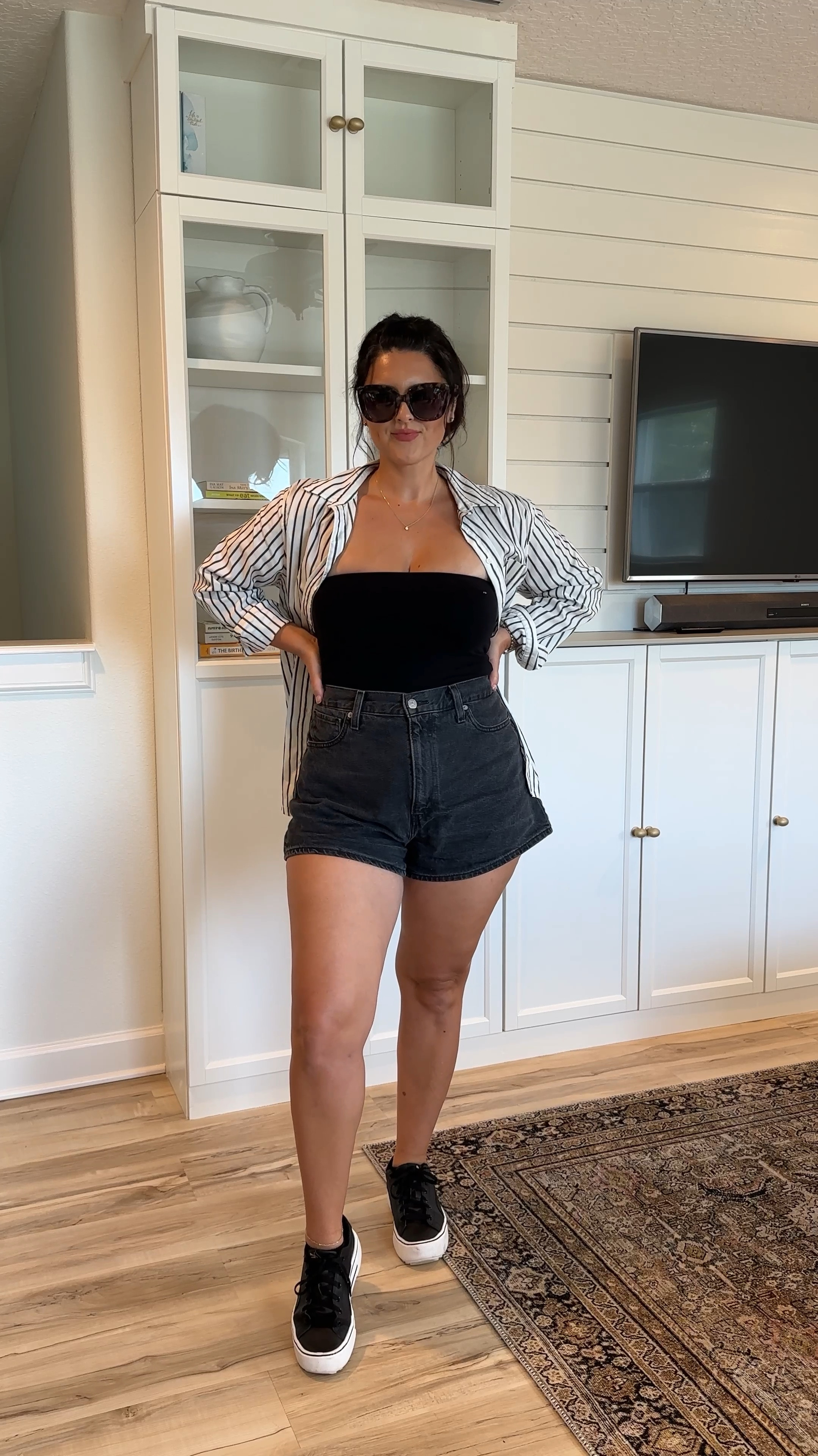 Height 5’6”
Weight 160lbs
36 D

Size M tops
Size 29 shorts
Size 7 shoes

#LTKStyleTip #LTKSaleAlert #LTKMidsize