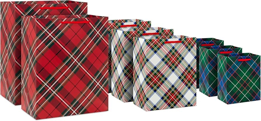 Hallmark Classic Plaid Gift Bag Assortment (8 Bags: 3 Small 6", 3 Medium 9", 2 Large 13") Traditi... | Amazon (US)