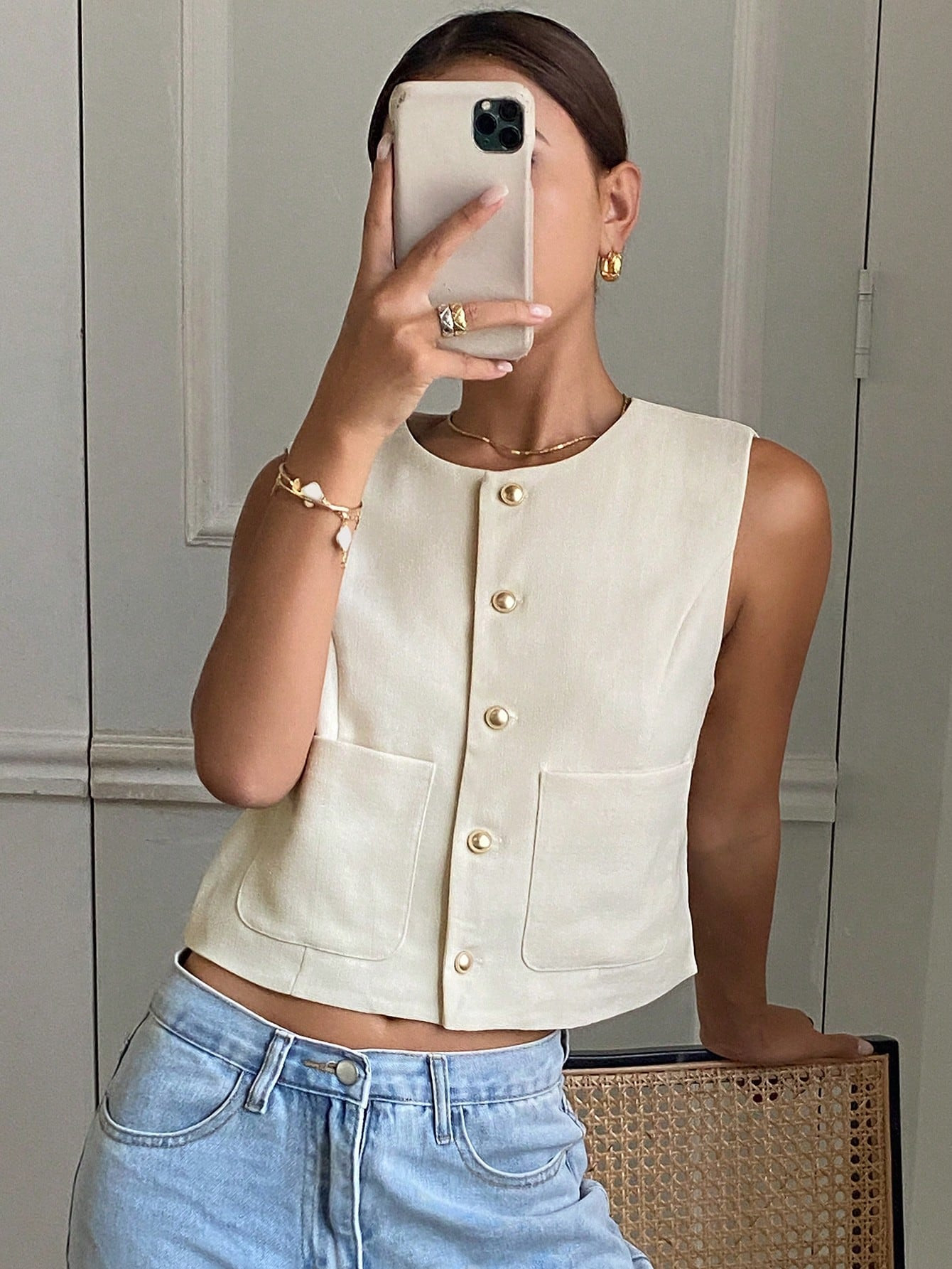 DAZY Women Solid Color Crewneck Sleeveless Fitted Jacket | SHEIN | SHEIN