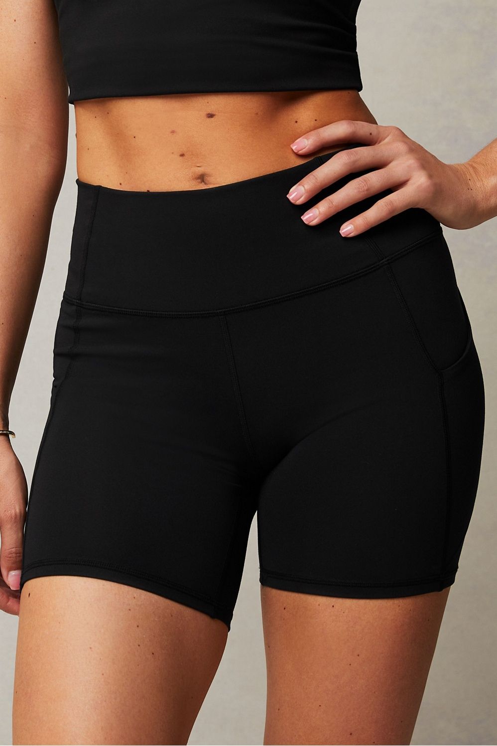 Oasis PureLuxe High-Waisted 6'' Short | Fabletics - North America