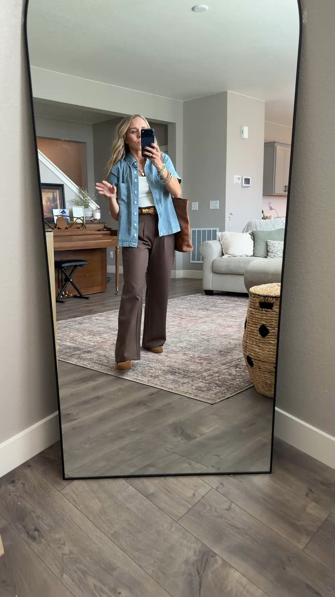 I am a size small top and 2 or 26 bottoms.

#LTKgrwm #LTKmomlife #LTKootd