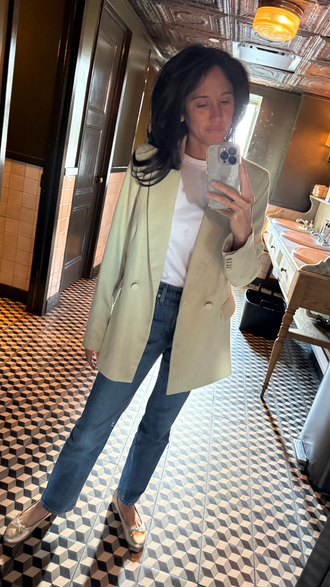 The only consolation for this cold front in the northeast is that I get to wear my AYR jeans! They are an investment but the best kind. 

#LTKootd #LTKTravel #LTKOver40
