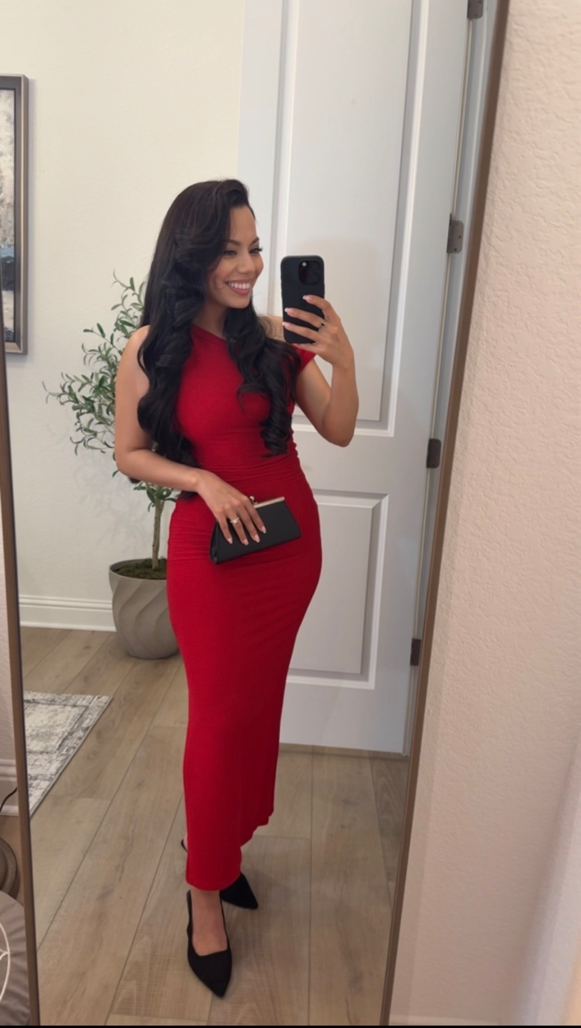 Love how this @ASTR the Label dress fit on me. Dress is true to size wearing a size small size.

#LTKootd #LTKValentine