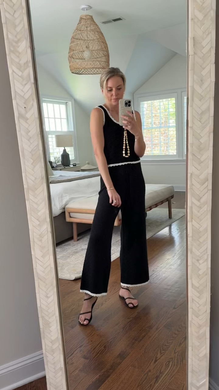 Comfy & effortless matching outfit perfect for vacation. 25% off with code FAM25. I went tts/small in top & pants. 