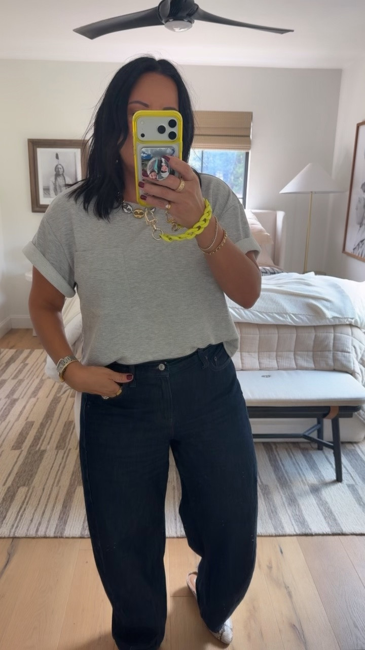 Top size large, jeans size 29, shoes fit tts (I’m a 9.5/10 and did a 10).