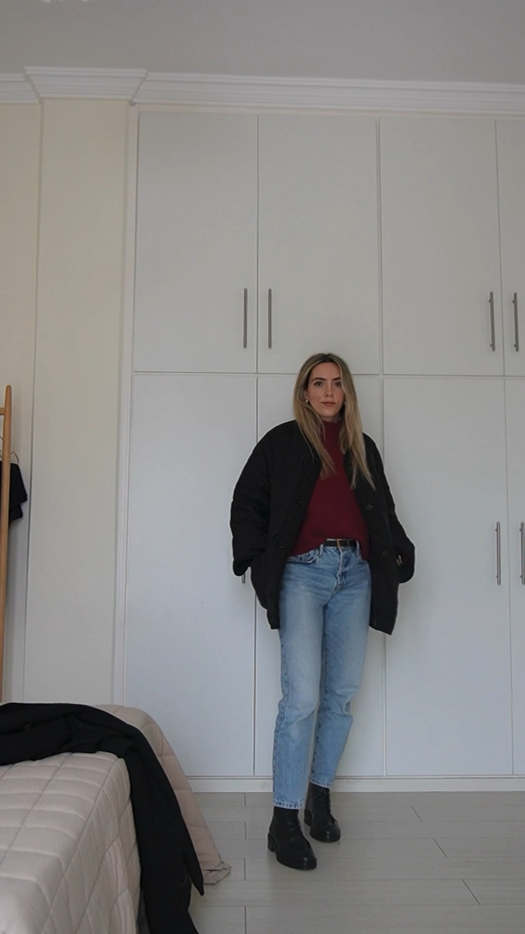 Easy & chic everyday outfit 🍒

Or “how to add color if you are a neutral lover”.

Wear it with the black puffer jacket for errands and with the black wool coat for work & appointments.

-The knit is an old wool one from HM but I’ve linked 2 similar options that are bomb. Especially the Arket one.
-The Saint Laurent belt is a great investment and gives that luxury touch on any look.
-The jeans are from Frame and I’ve linked an alternative color wash.
-The black combat boots from Aeyde are so chic and a Winter staple for me.
-The Frankie Shop jacket is versatile and so unique!
-My earrings are from Lié Studio and I’ve linked a very similar pair.



#LTKSeasonal #LTKVideo #LTKstyletip