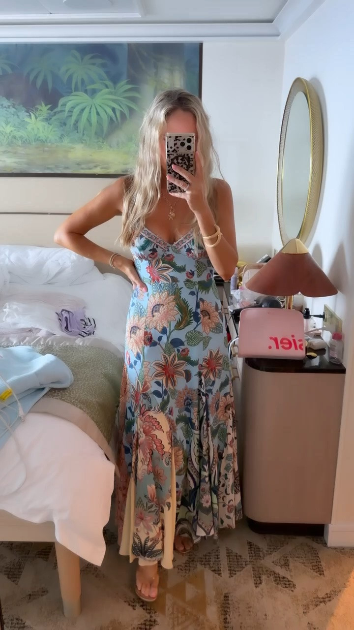 The perfect vacation dress ✨

#LTKfitnessgoals #LTKdayinmylife #LTKgrwm