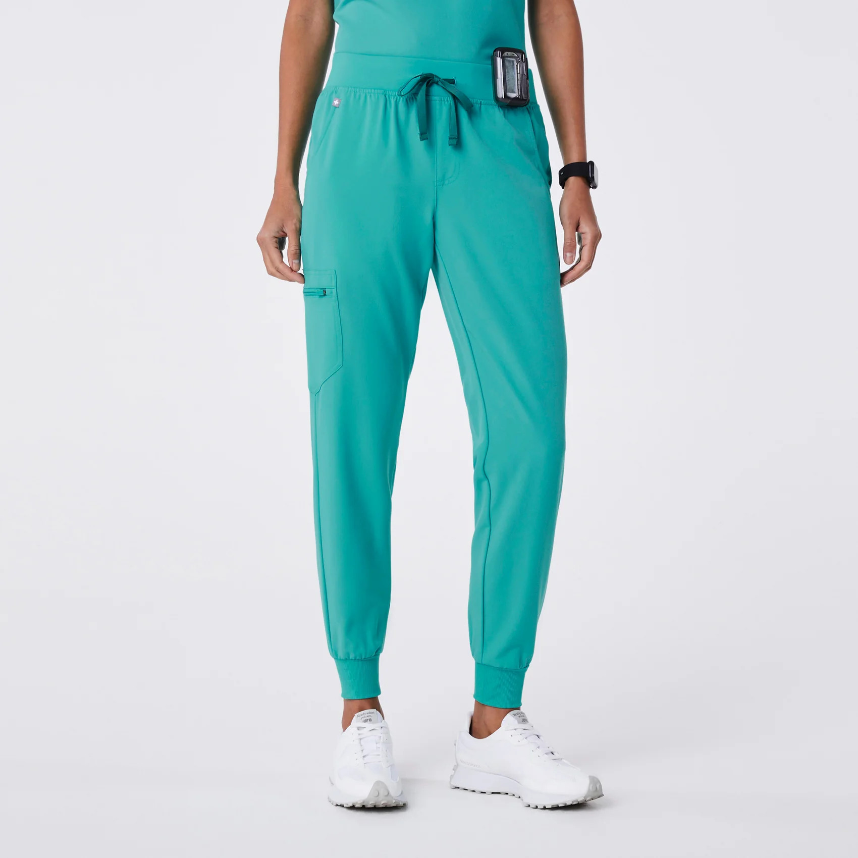 Women's Zamora Jogger Scrub Pants™  - Oasis · FIGS | FIGS