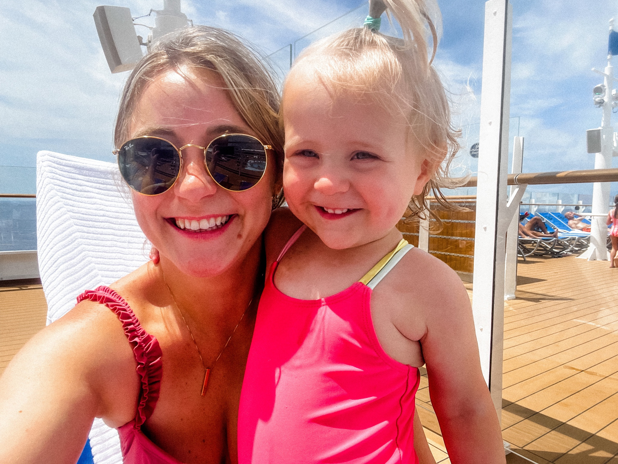 I have always only worn the aviator style raybans, but I decided to step out of my comfort zone and got the round ones and I’m so glad I did! They are now my favorite pair I own! 🙌

#LTKswim #LTKbeauty #LTKfit