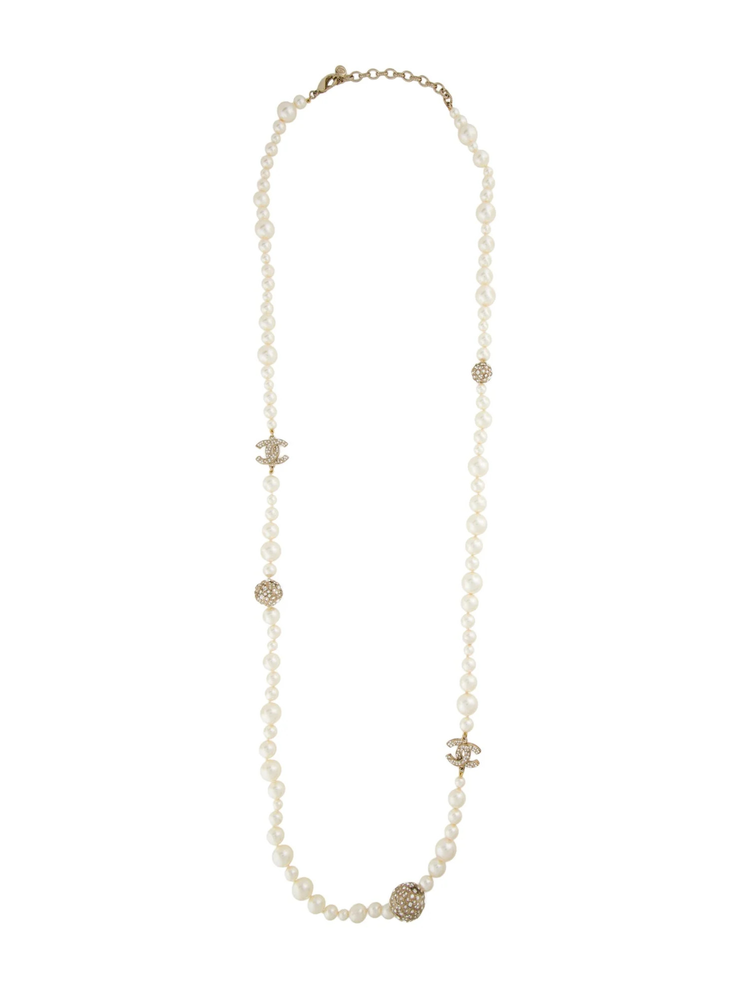 Faux Pearl & Strass CC Station Necklace | The RealReal