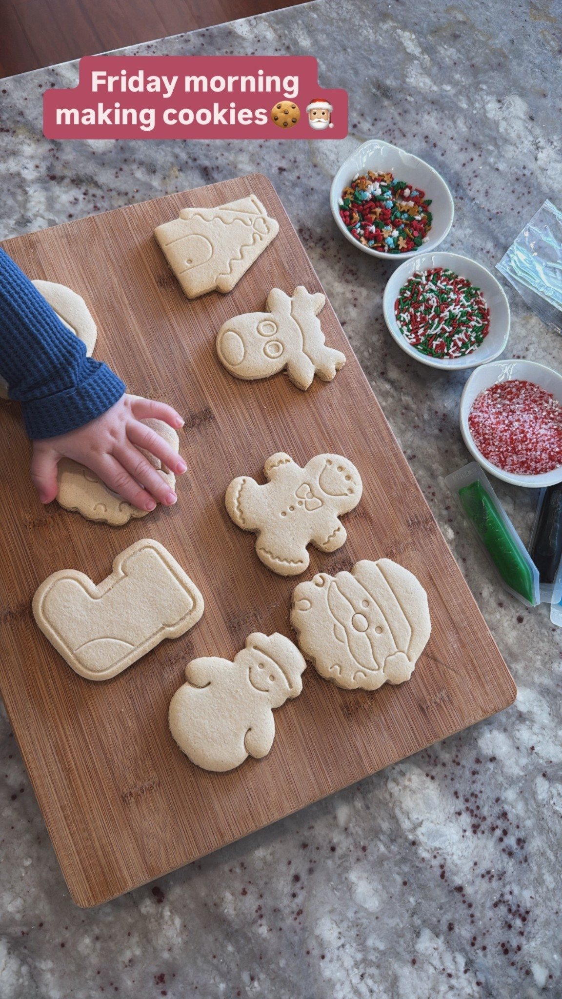 Making cookies without actually making them! So easy to start with your toddler🍪🎄

#LTKmomlife #LTKHoliday #LTKSeasonal
