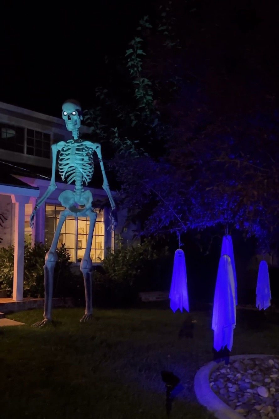Outdoor Halloween decor

#LTKSeasonal #LTKHome #LTKVideo