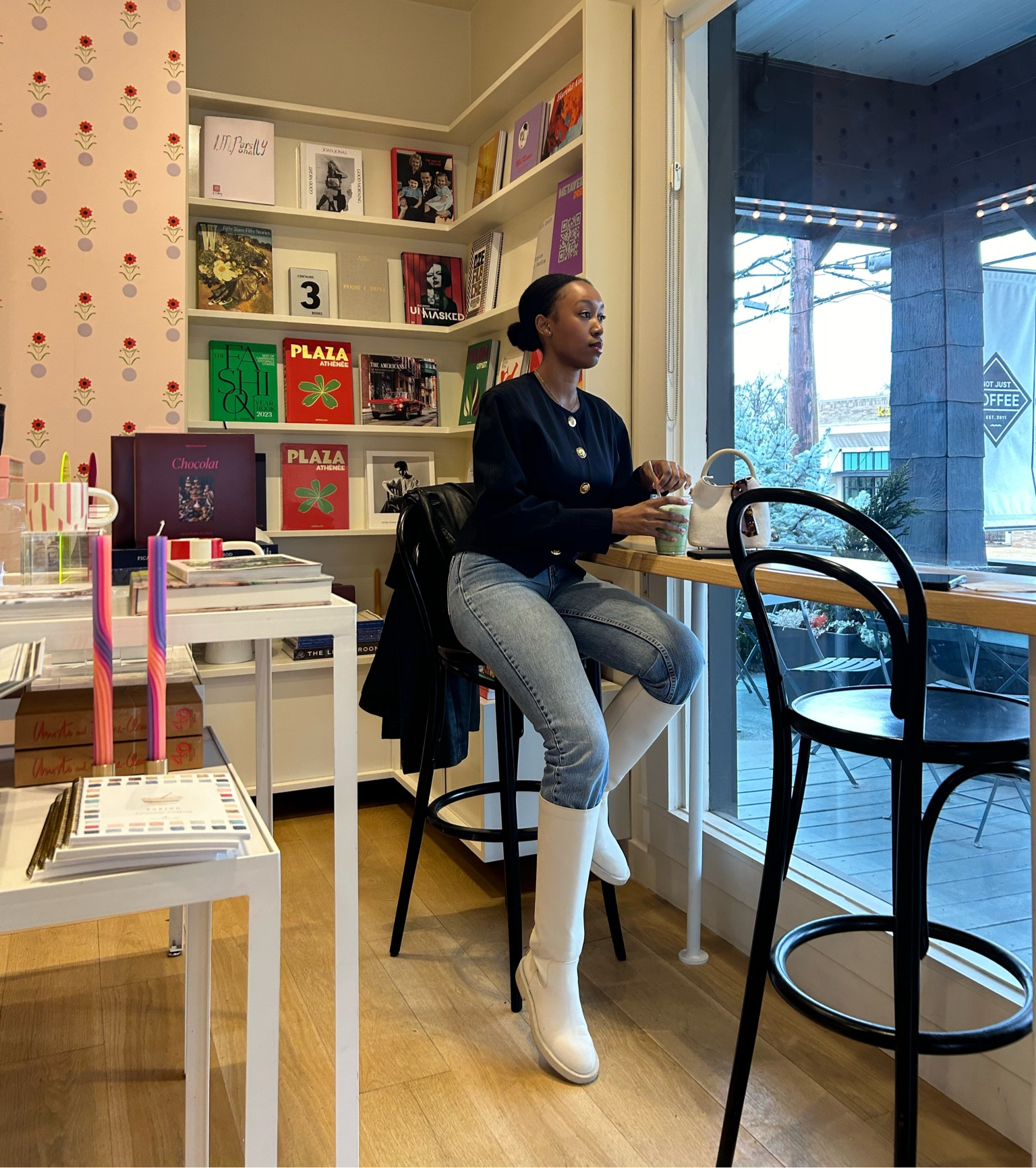 Rainy day in. ☔️

I LOVE rainy days because I get to wear all my weather gear. Simple denim paired with a tailored blazer is all you need under your coat!

#LTKStyleTip #LTKSeasonal #LTKWorkwear