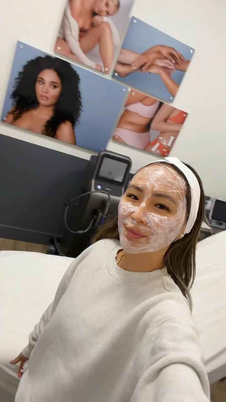 #LApromotion | with so many treatments trending, it can feel overwhelming, but I’m really glad i did SkinPen @laseraway plus they are having their Skinnovation Sale.

my treatment itself was quick, boosts collagen, and targets fine lines, wrinkles, and texture. def an easy treatment that actually delivers, without the pain, downtime or complications! #ad @Shop.LTK #liketkit https://liketk.it/65jSh