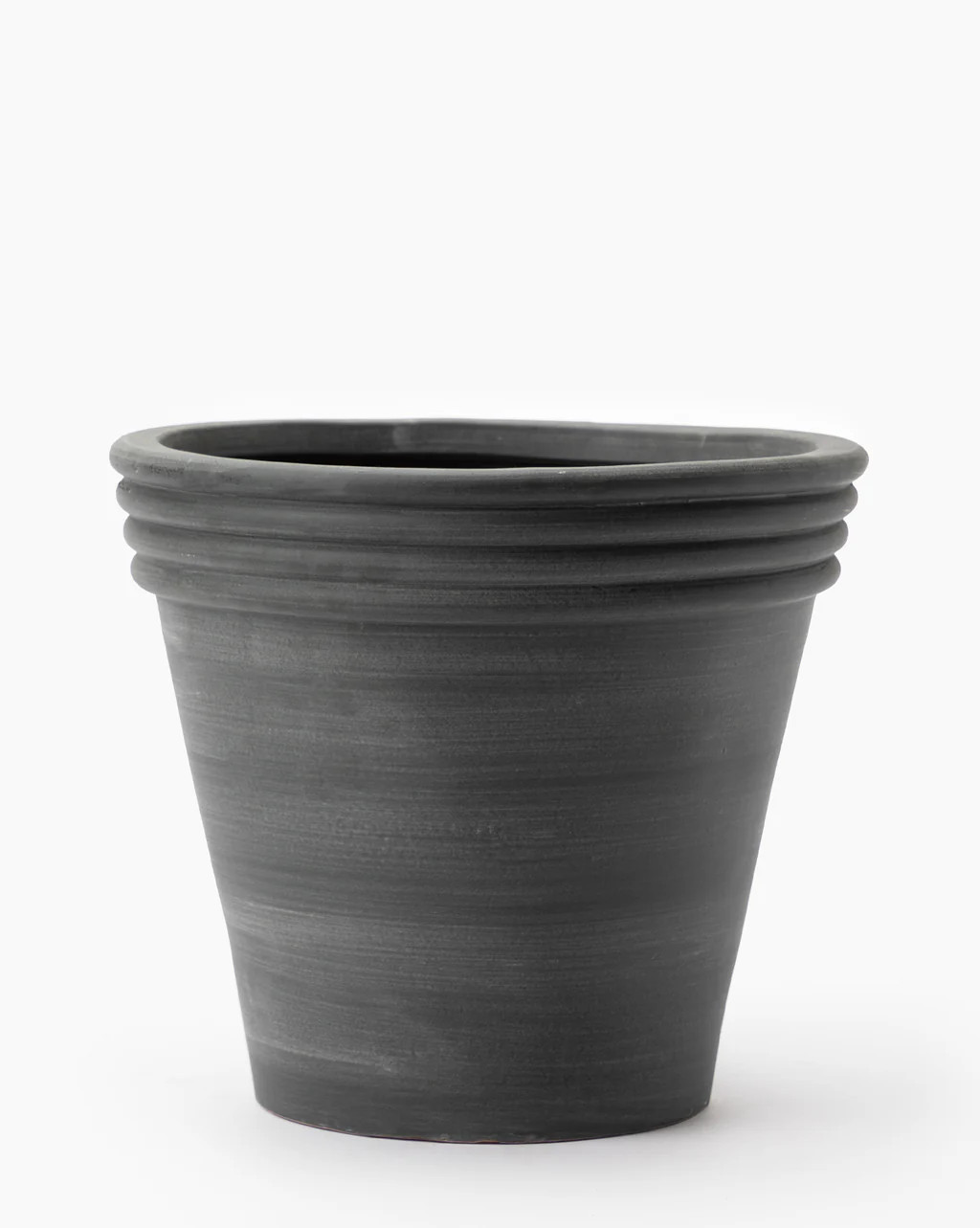 Verena Planter | McGee & Co.