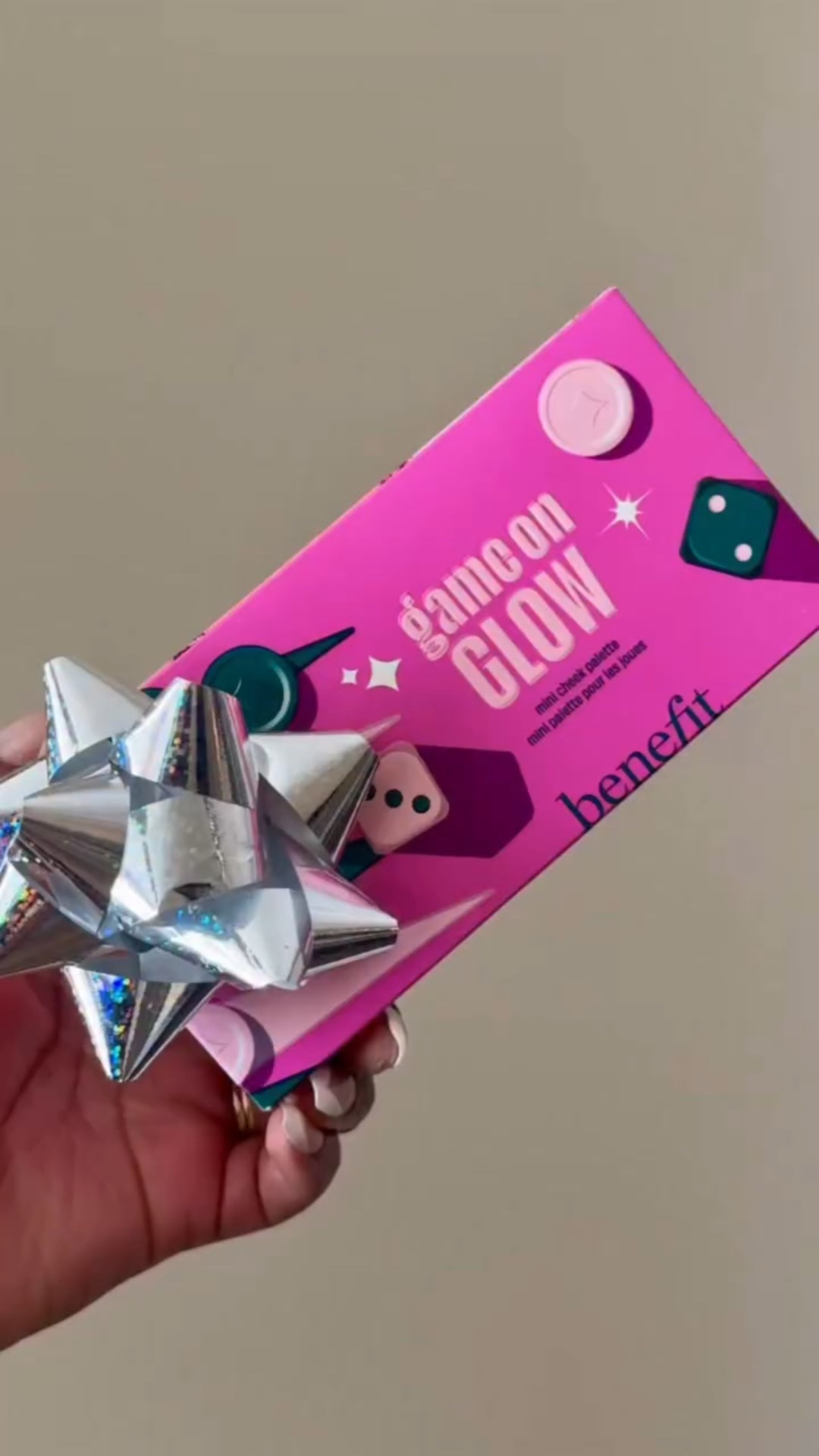 The perfect gift does exist 💝. Will you be gifting yourself or someone the Benefit Cosmetics Game on Glow Blush & Highlighter Trio Palette? Love how it includes my favorite highlighter & Hoola Bronzer ✨. 

#benefitcosmetics #makeuppalette #ultafinds #holidaygiftguide 

#LTKHoliday #LTKGiftGuide #LTKBeauty