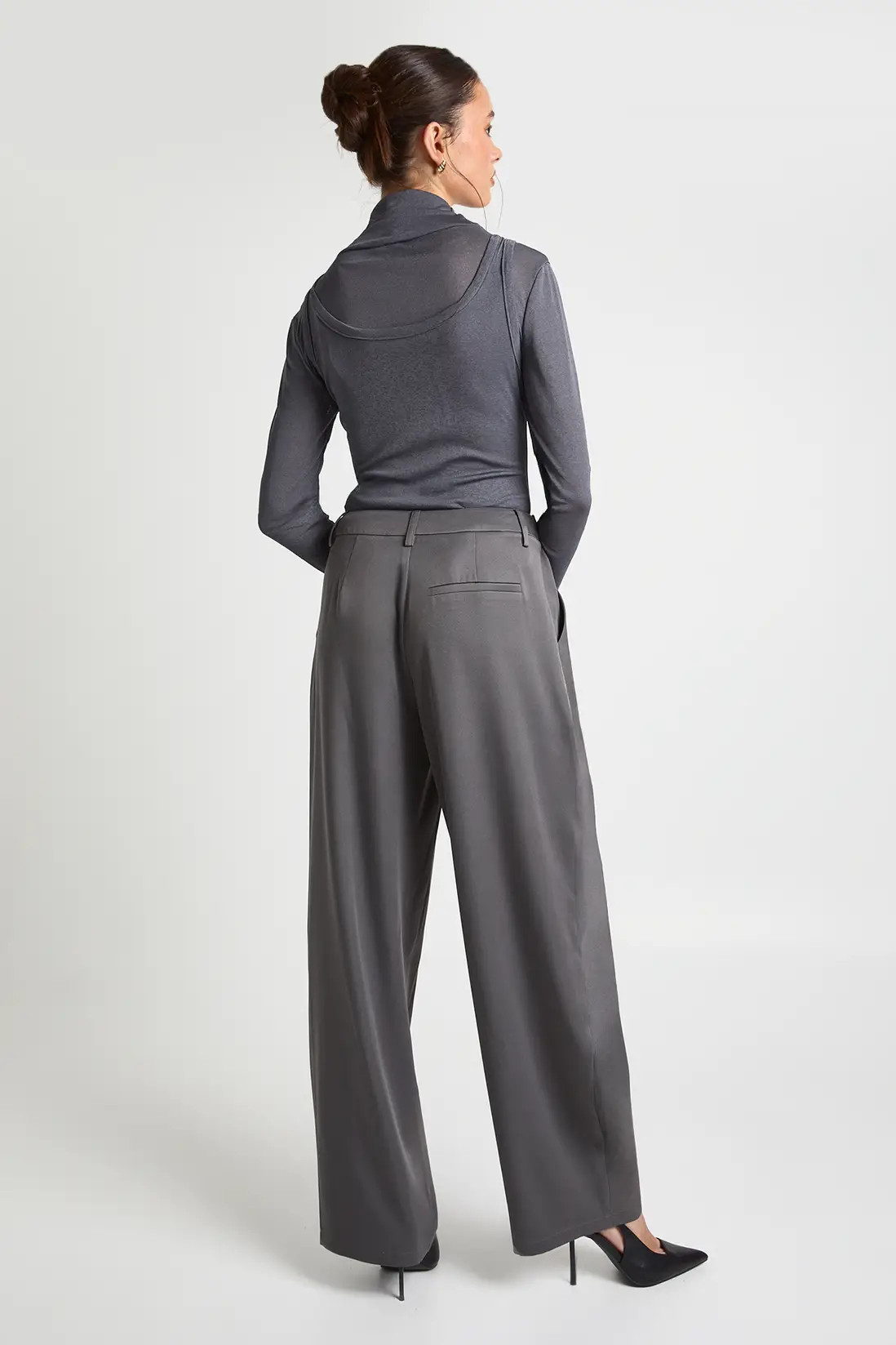 Charcoal Asymmetric Waistband Pleated Wide Leg Trousers | Boohoo USA | boohoo (US & Canada)