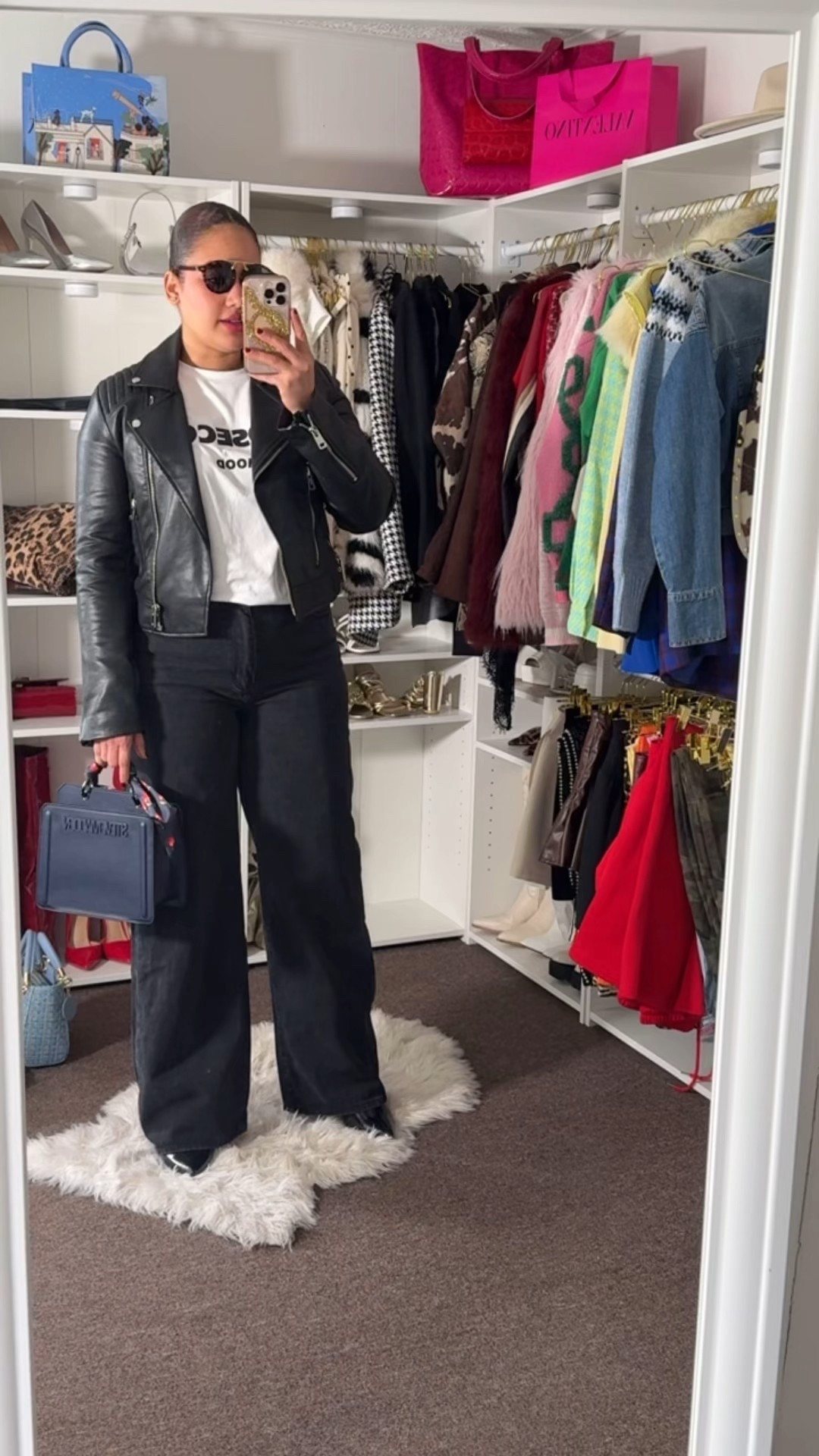 Friday look 🖤🤍

#LTKootd #LTKdayinmylife #LTKgrwm