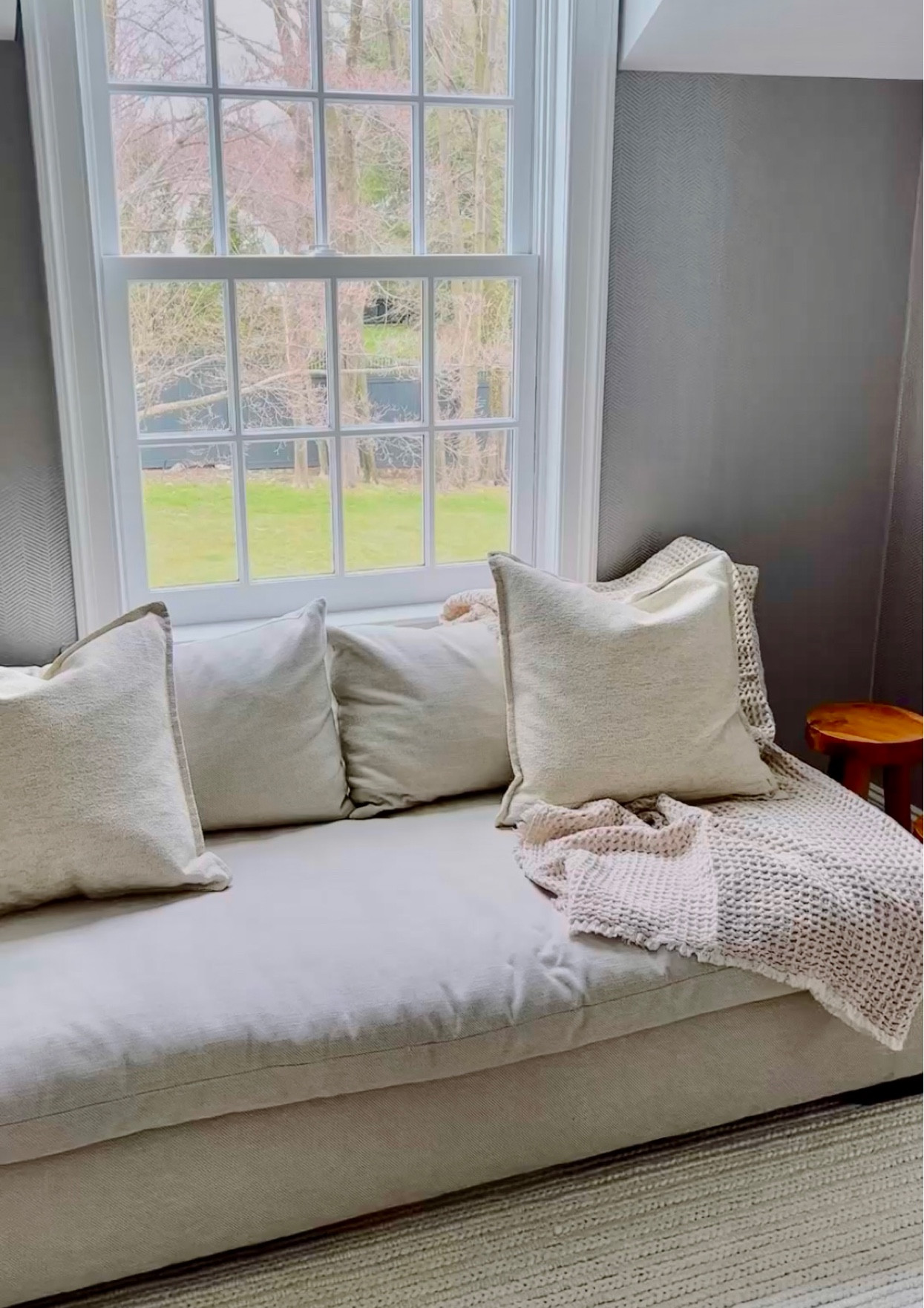 New throw pillows & throw blankets from @HomeGoods for under $40

#HomeDecor 

#LTKunder50 #LTKSeasonal #LTKhome