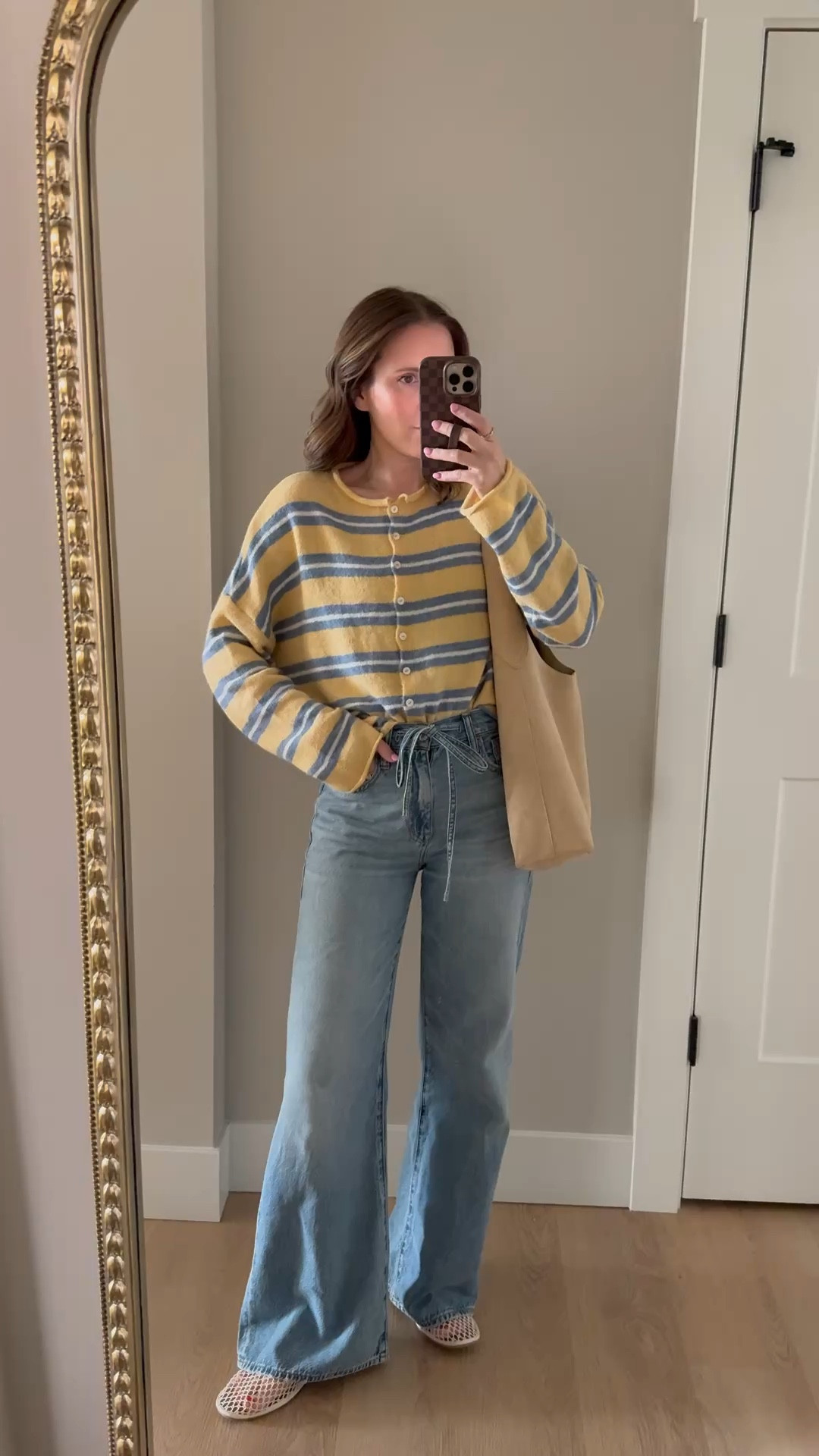 ootd✨ some of my current favorite pieces! I’ve been wearing this cardigan so much lately! It’s so soft and the colors are perfect for spring and summer. These jeans feel like pjs. They have a perfect wide leg and I love the drawstring waist! Wearing a small top and size 25 denim

ootd, casual style, striped cardigan, Madewell denim, target accessories, ballet flats 



#LTKootd