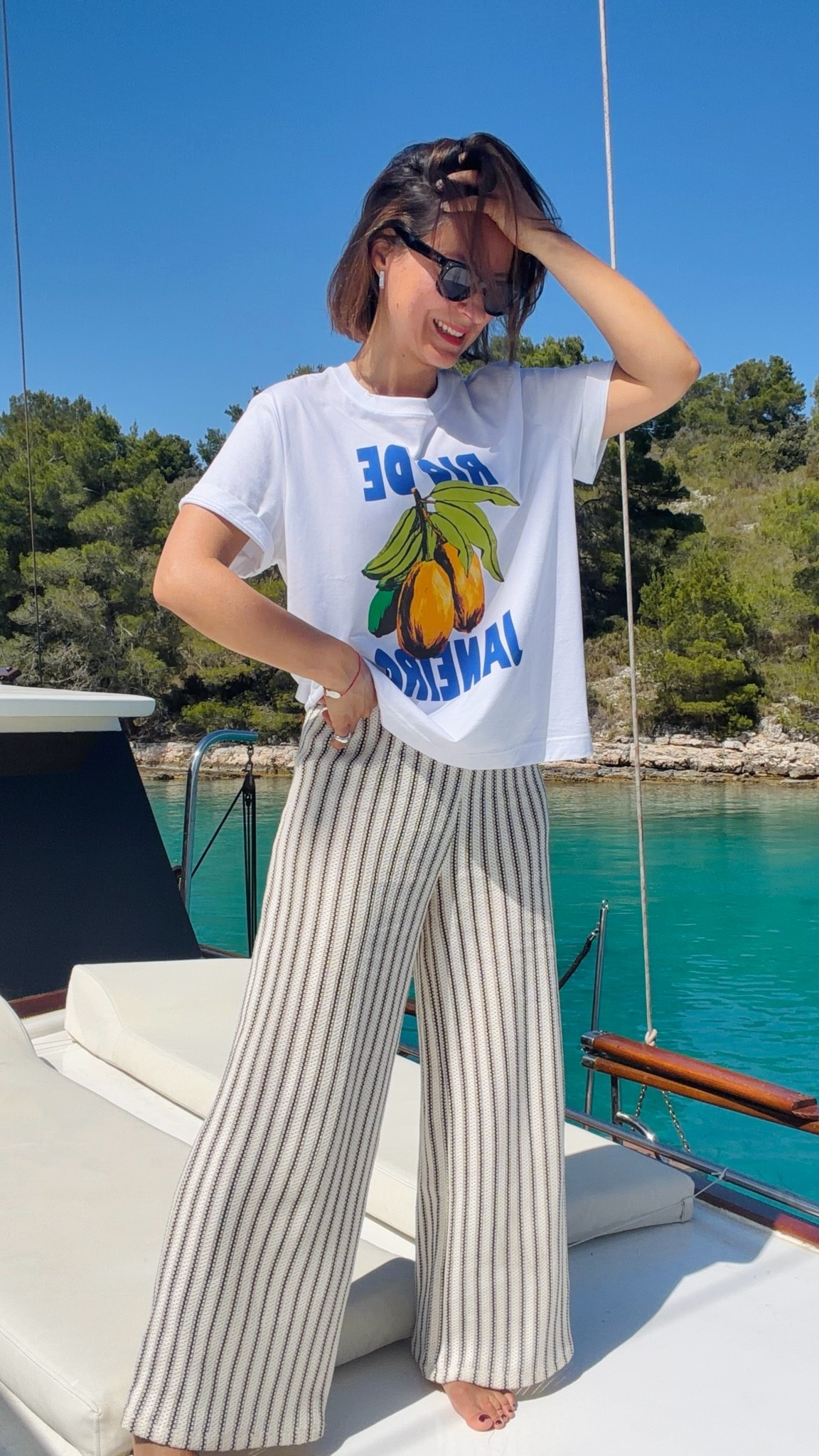 T-shirt is M / pants are XS 💙