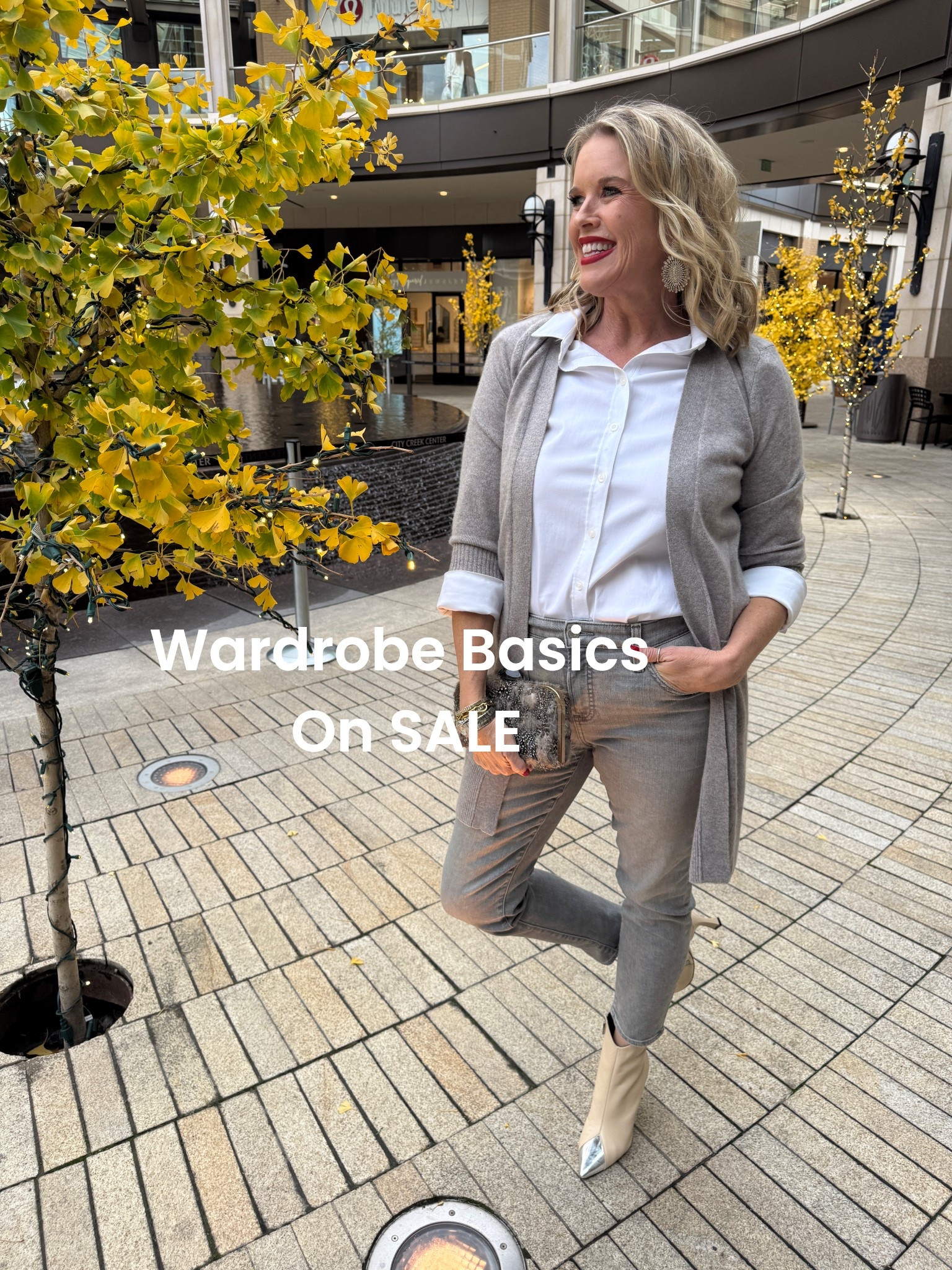 🚨 40% off sale 

Winter basics from Chicos you’ll 
Love and feel chic in!

No iron button up
Tts in a small 

 Girlfriend grey washed straight leg jeans tts in 0

Cashmere mid length cardigan duster, so soft and fab

Silver cap tied bottoms by Cecelia NYC

Feather clutch with large Aget stone closer

Statement earrings  


#LTKWorkwear #LTKSaleAlert #LTKFindsUnder100