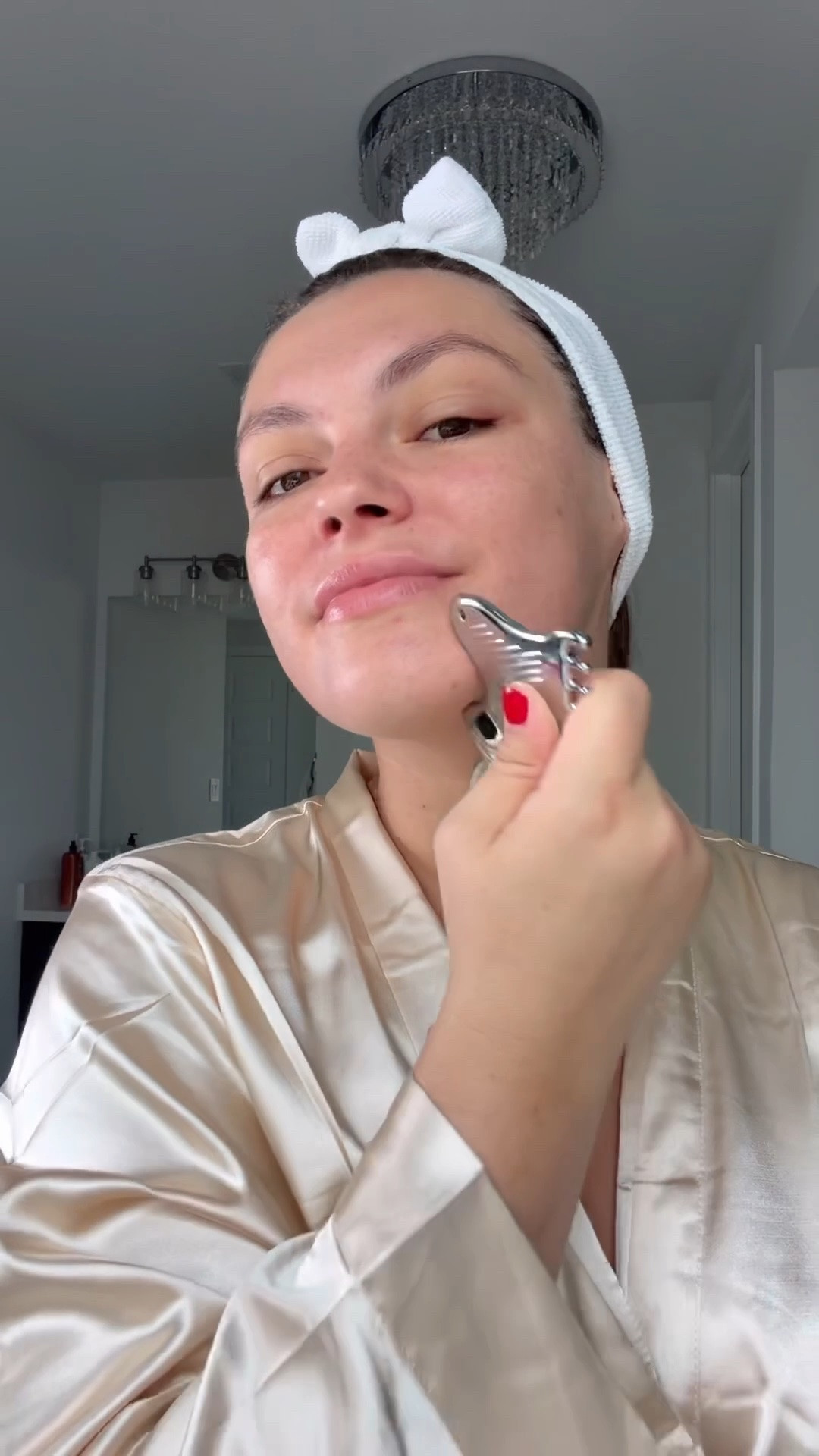 Mother’s Day looked a little different for me this year ✨
Less screen time, more family moments, slow mornings, and a few minutes of self-care 🤍
I’ve been using this cooling stainless steel gua sha lately and it honestly makes my skincare routine feel so luxurious at home. The bunny shape is adorable, the grip is amazing, and it feels SO good after a long day.
Perfect little reminder that moms deserve moments for themselves too 🫶🏼
Linked on my LTK ✨
#LTKBeauty #LTKFinds #SelfCareRoutine #GuaSha #SkincareRoutine #MomLife #MothersDay #AmazonFinds #BeautyFinds #WellnessJourney #GlowingSkin #FaceMassage #Skincare #naturalbeauty #fullbodyrecovery #faciallifting #stainlesssteelskincare #postworkoutroutine #LuxuryAtHome #BusyMomLife #AmazonFinds  #ViralFinds #BeautyRoutine #JawlineSculpt #CoolingGuaSha #MomStyle  #Beauty #LTKCreator #SpringBeauty #AestheticLifestyle #DailyRoutine #SelfCareMoments #GiftForMoms #ad @yeamon_beauty