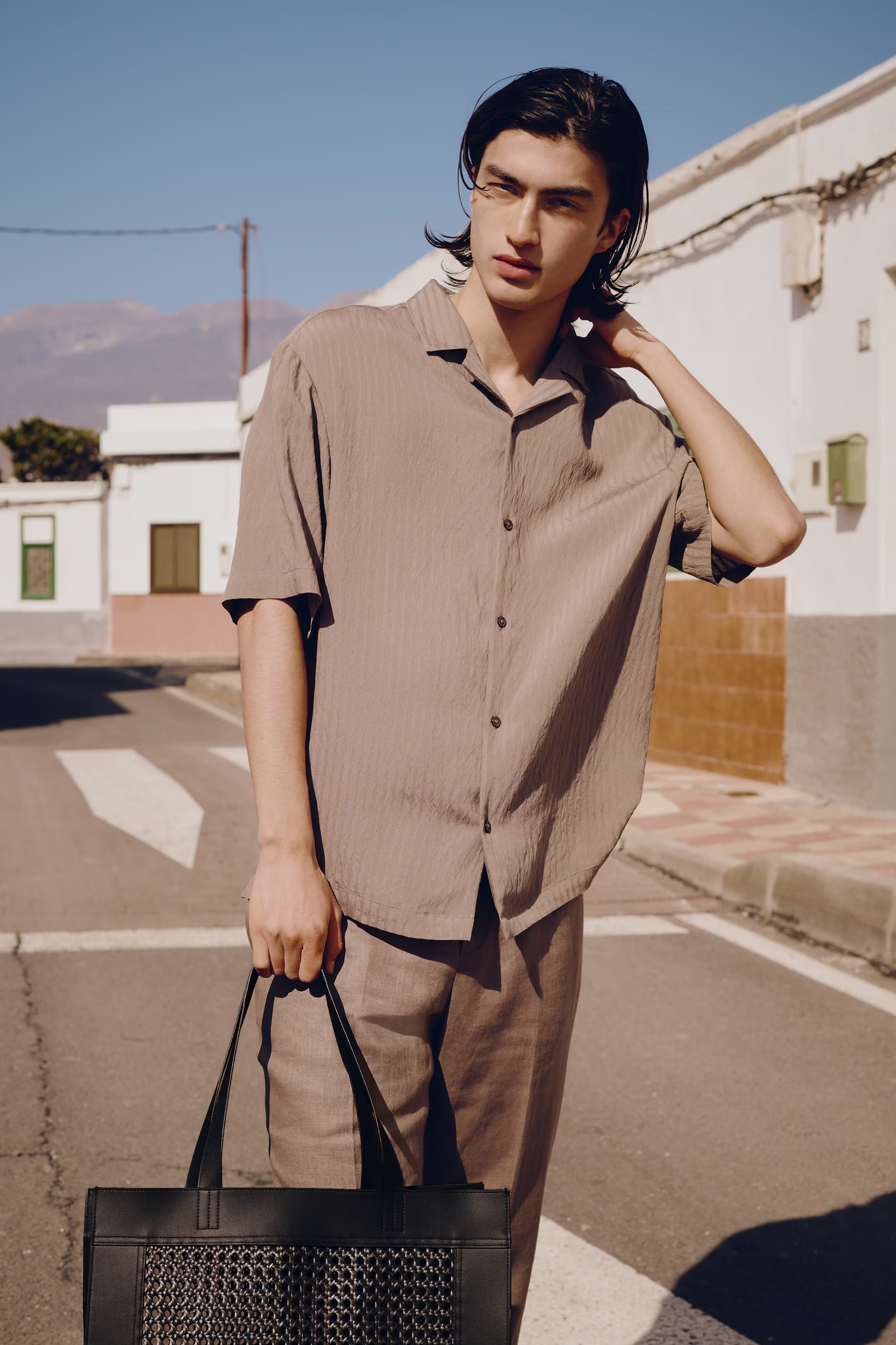 Loose-Fit Crinkled Resort Shirt | H&M (US + CA)