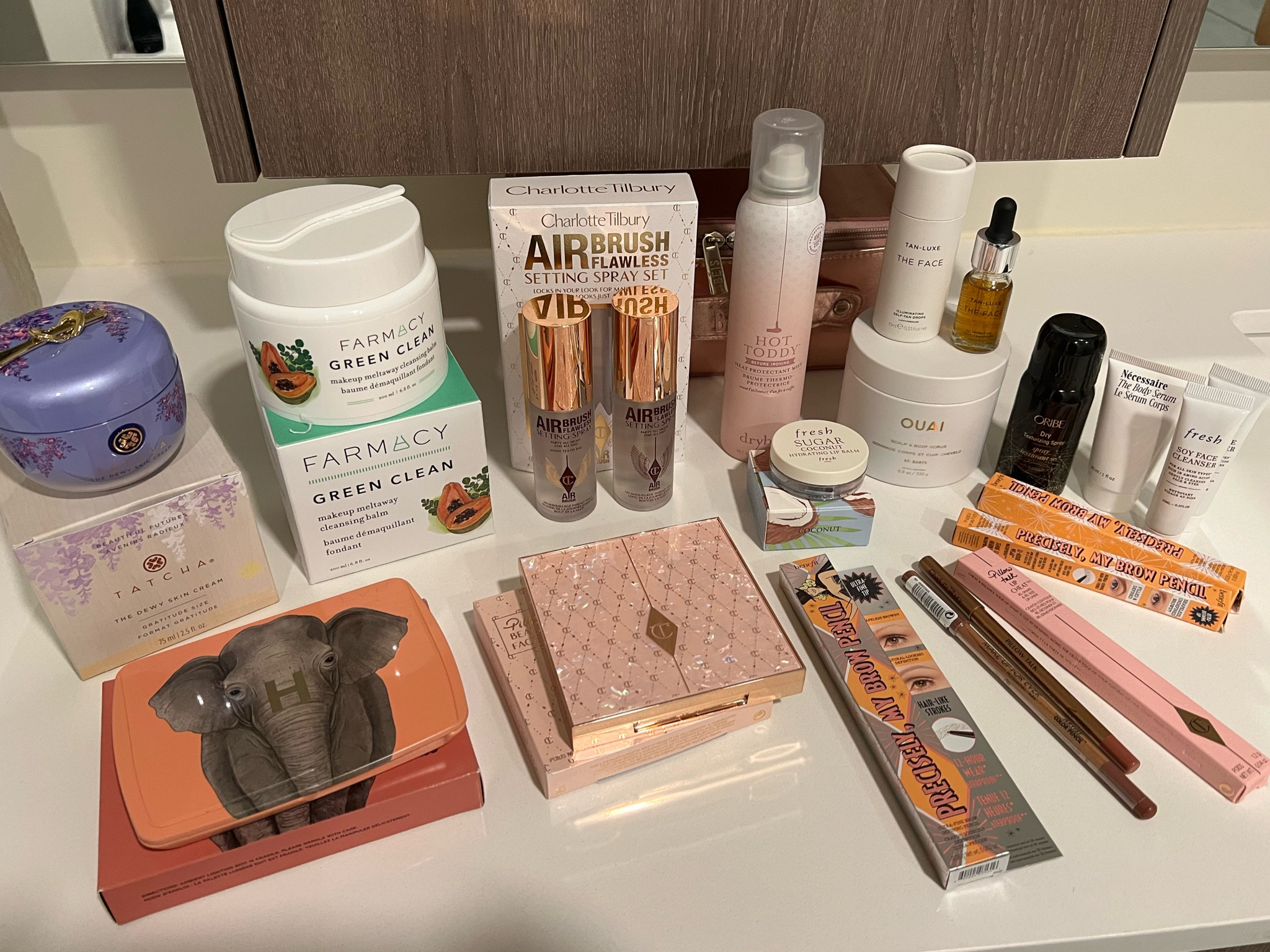 What I bought from the Sephora Sale: 
Farmacy green clean cleansing balm 
Tatcha dewy skin cream  
Charlotte Tilbury airbrush, flawless, setting spray 
Drybar hot toddy heat, protectant 
Fresh lip balm in Coconut 
Ouai scalp, and body scrub
Charlotte Tilbury pillow talk beautifying face palette  
Hourglass ambient lighting palette
Benefit precisely my brows brow pencil  
Charlotte Tilbury, pillow, talk lip liner 
Make up forever lip liner shade “wherever walnut” 
Tan luxe illuminating self tan drops


#LTKsalealert #LTKtravel #LTKbeauty