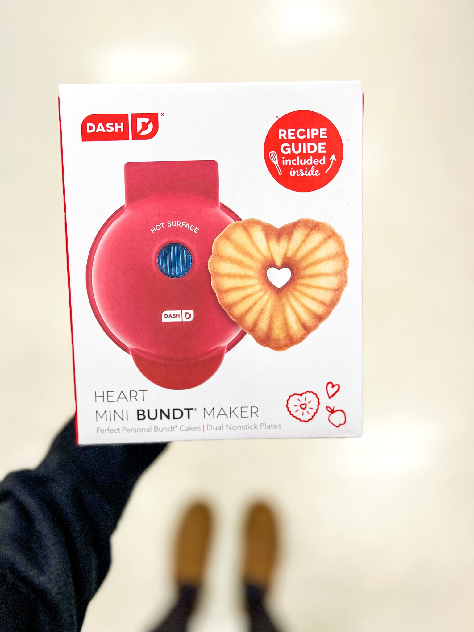 DASH Heart Mini Bundt Maker / DASH Heart Mini Waffle Maker / DASH Xoxo Waffle Maker. Valentines Day breakfast.

#dash #valentines #love #waffle #gabrielapolacek #target

#LTKhome #LTKSeasonal #LTKGiftGuide