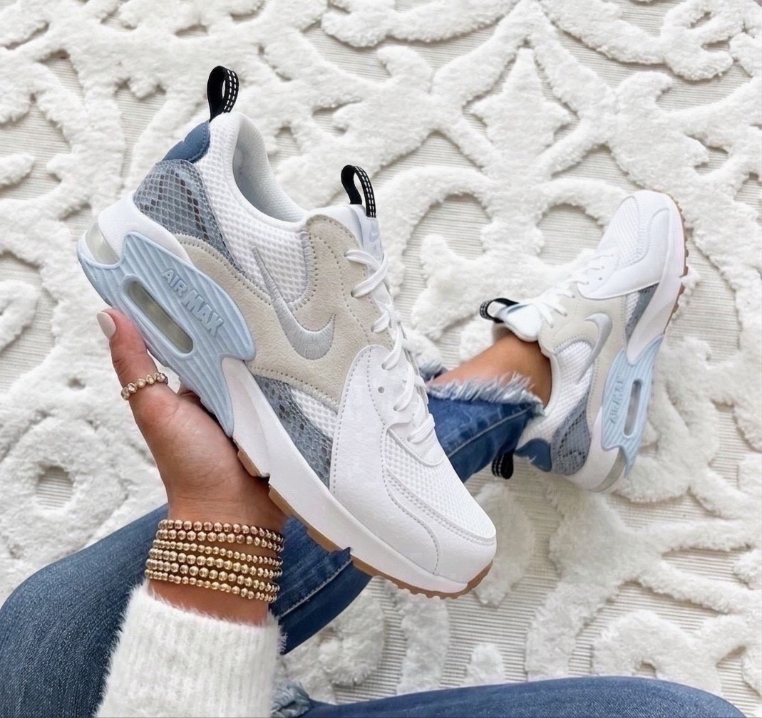 Rare 20% off sale! Runs true to size 