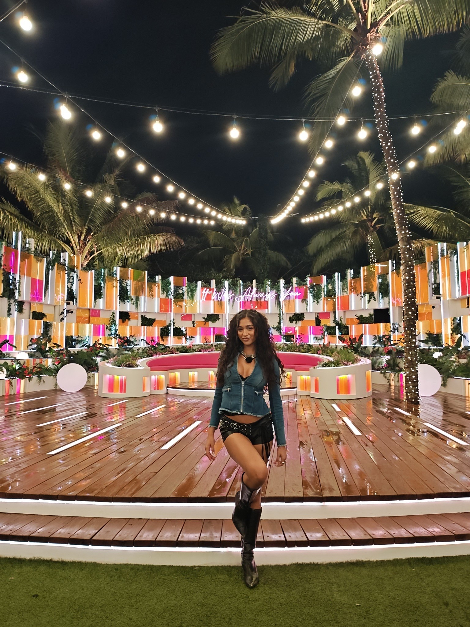 another love island look! my top is vintage, shorts are i am gia and boots are zara but linked similar options 🖤🏝️

#LTKSeasonal #LTKStyleTip #LTKFindsUnder100