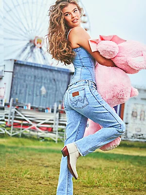 Wrangler x LoveShackFancy Cowboy Cut Jean in Light Wash | Wrangler