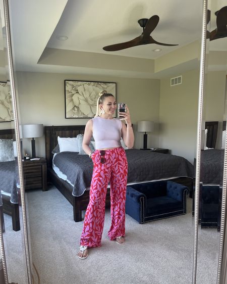 I bought these pants at Target this weekend and for some reason they are not available online. But when I tell you they are SO comfy, you should run to your nearest store and pick them up ASAP! 

Top: Small
Bottoms: Small 
*both are True to size *

#LTKSeasonal #LTKStyleTip #LTKFindsUnder50