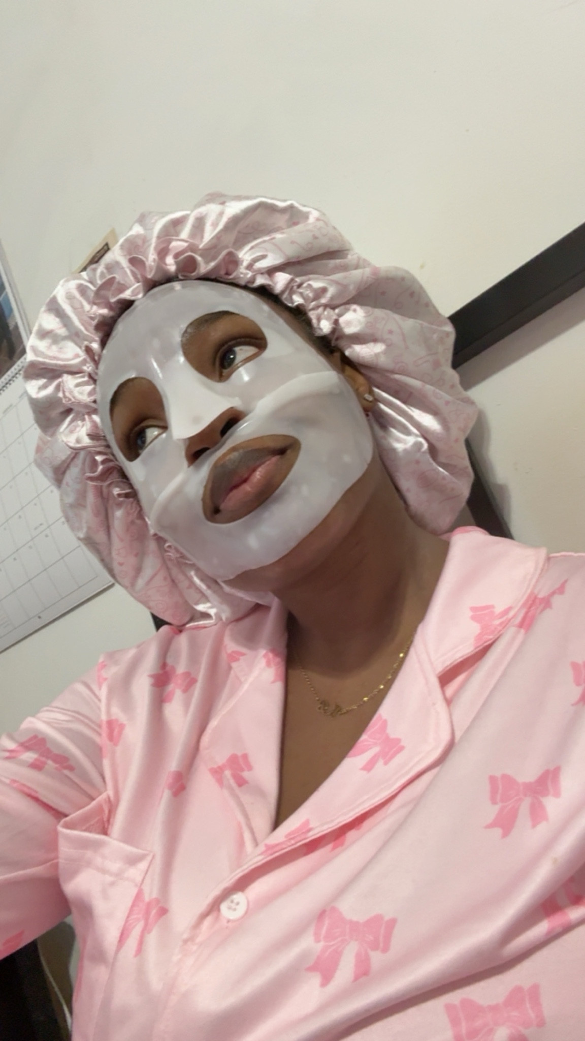 2026 is all about putting my skin first 🤍
Slowing down, staying consistent, and choosing products that support my skin barrier and glow.
Everything I’m using in my skincare routine is linked on LTK.

#prioritizingskin #skincarefavorites #healthyglow #selfcaredaily #beautyroutine #LTKbeauty #LTKfinds #LTKsale #shoppingfavorites #onlineshopping #ShoppingWithPriiincesss #AtlantaCreator #Atlantacontentcreators

#LTKselfcare #LTKBeauty #LTKmorningroutine