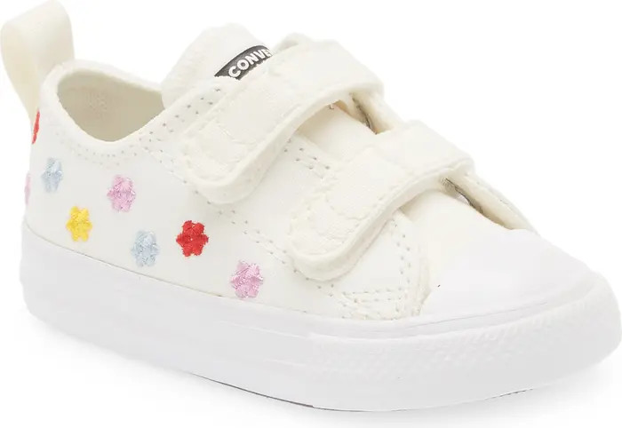 Chuck Taylor® All Star® 2V Ox Sneaker | Nordstrom