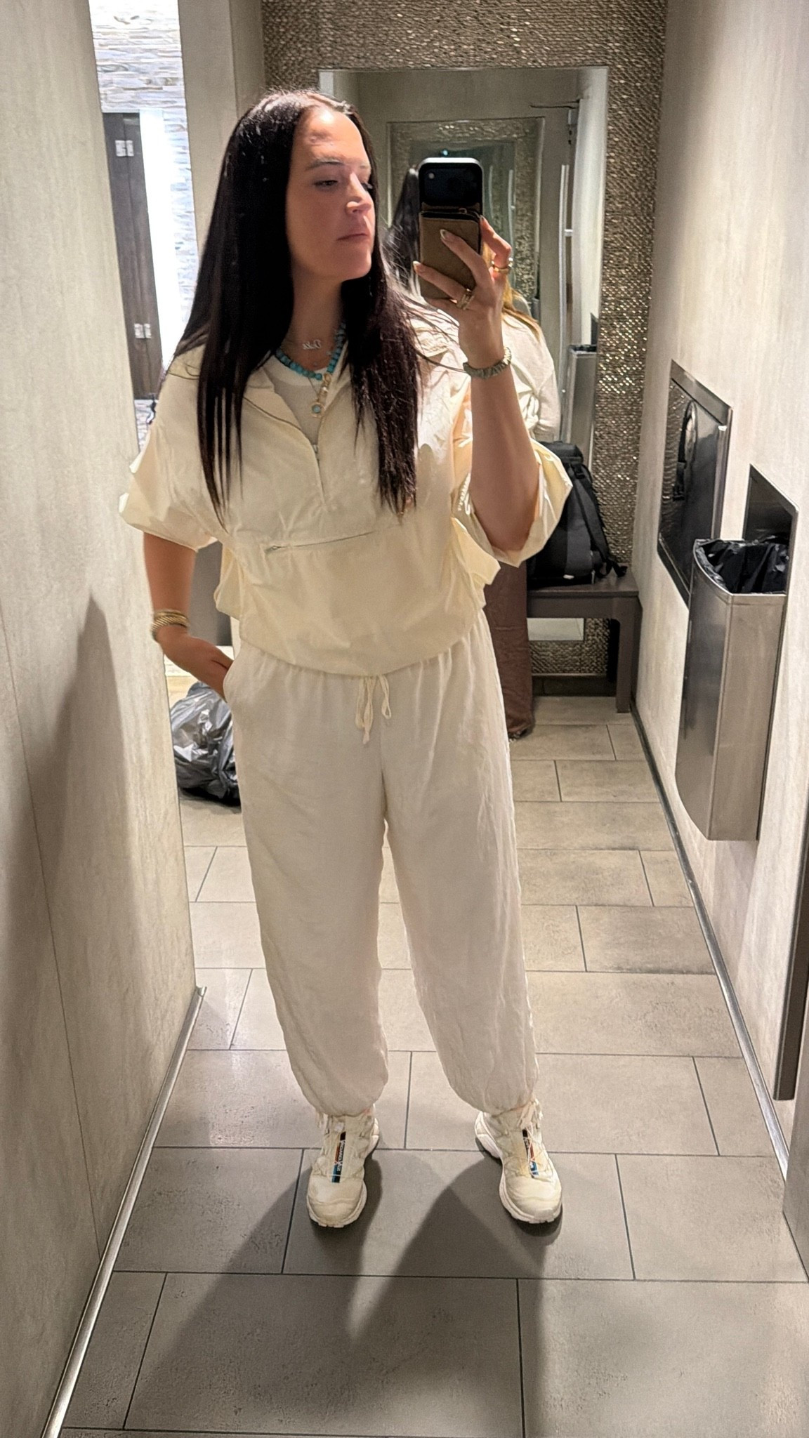 Airport fit

#LTKootd #LTKdayinmylife #LTKTravel