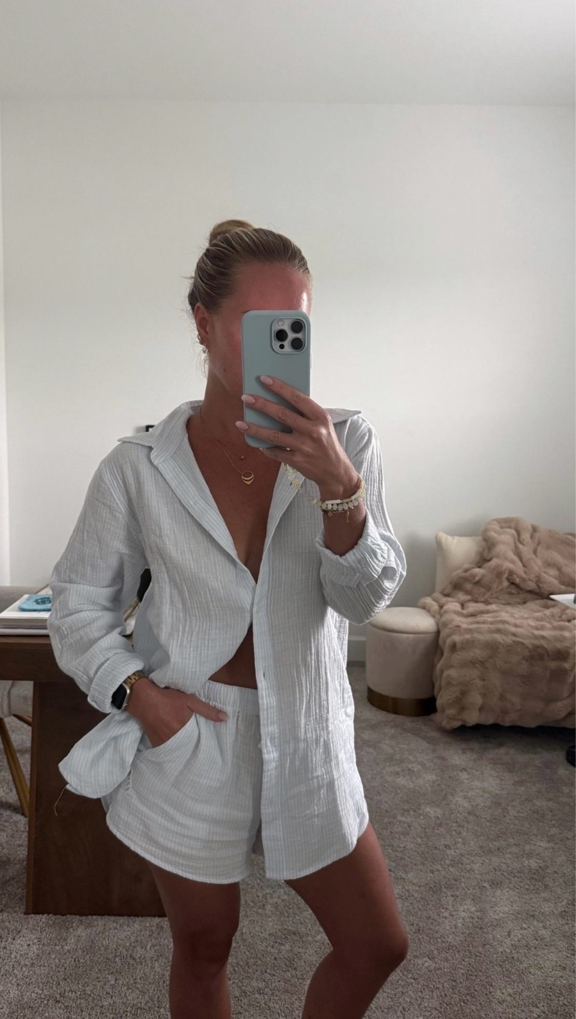 Casual ootd in a matching aritzia set - 100% cotton. Wearing small in both pieces! @Aritzia

#LTKootd #LTKgrwm #LTKSeasonal