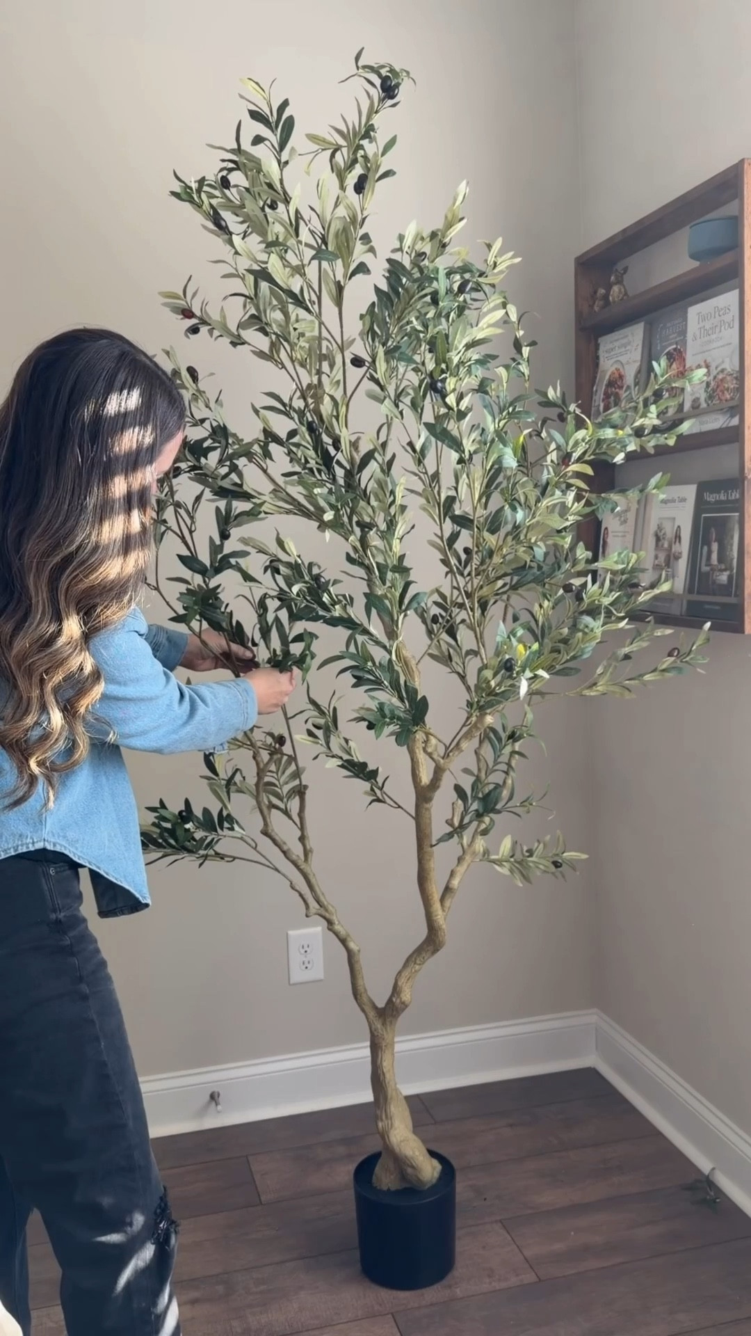 How gorgeous is this faux olive tree I found from @Wayfair ?!
The base is very heavy and sturdy. I love the life-like look and color of the trunk and branches. This was so easy to put together and Inlove the texture it brings into this space. Now to find the perfect planter for it!! 😍
It’s got great reviews and 60% off right now! 

#LTKHome