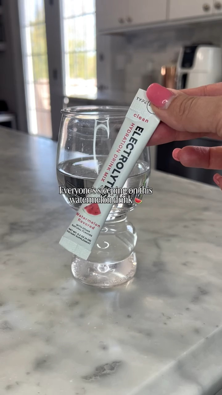I used to be so bad at drinking water… like I’d get to the end of the day and realize I barely had any 😅

Then I tried these watermelon electrolyte packets and now I *actually* look forward to it. 

You just pour it into your water and it instantly tastes like a super refreshing watermelon drink—no weird salty aftertaste, no sugar overload, just clean hydration that actually tastes good.

What I love is how easy it is… I keep a few in my bag, throw one in my water bottle, and I’m good whether I’m running errands, at the gym, or chasing kids around all day. It’s one of those small things that makes a huge difference because I’m drinking way more water without even thinking about it.

If you struggle with staying hydrated or you’re just bored of plain water… this is your sign to try it.

comment SHOP for the details (make sure you’re following me so I can send you DMs)

@typezerohealth @stackinfluence #typezerohealth #typezerohealthpartner