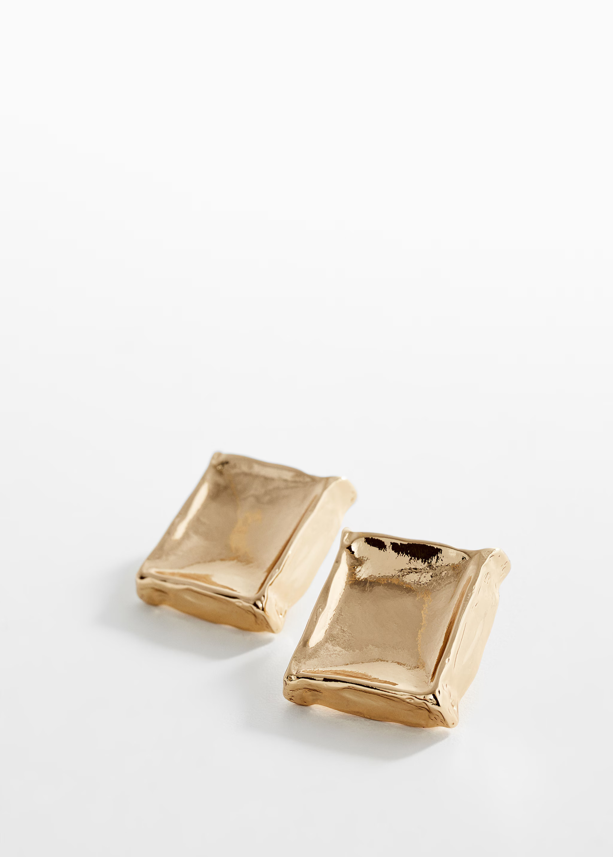 Textured square earrings | MANGO (UK)
