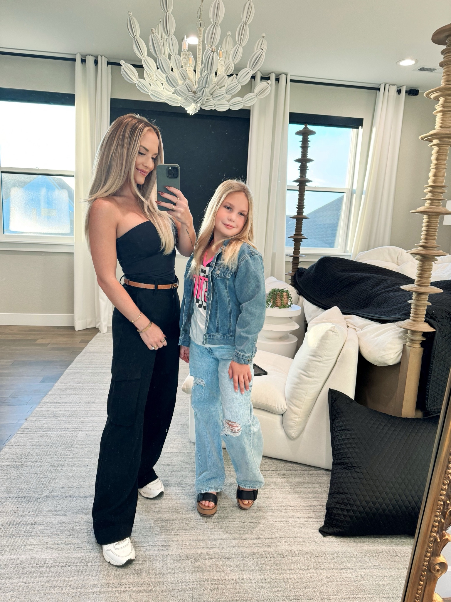 Similar items linked! to