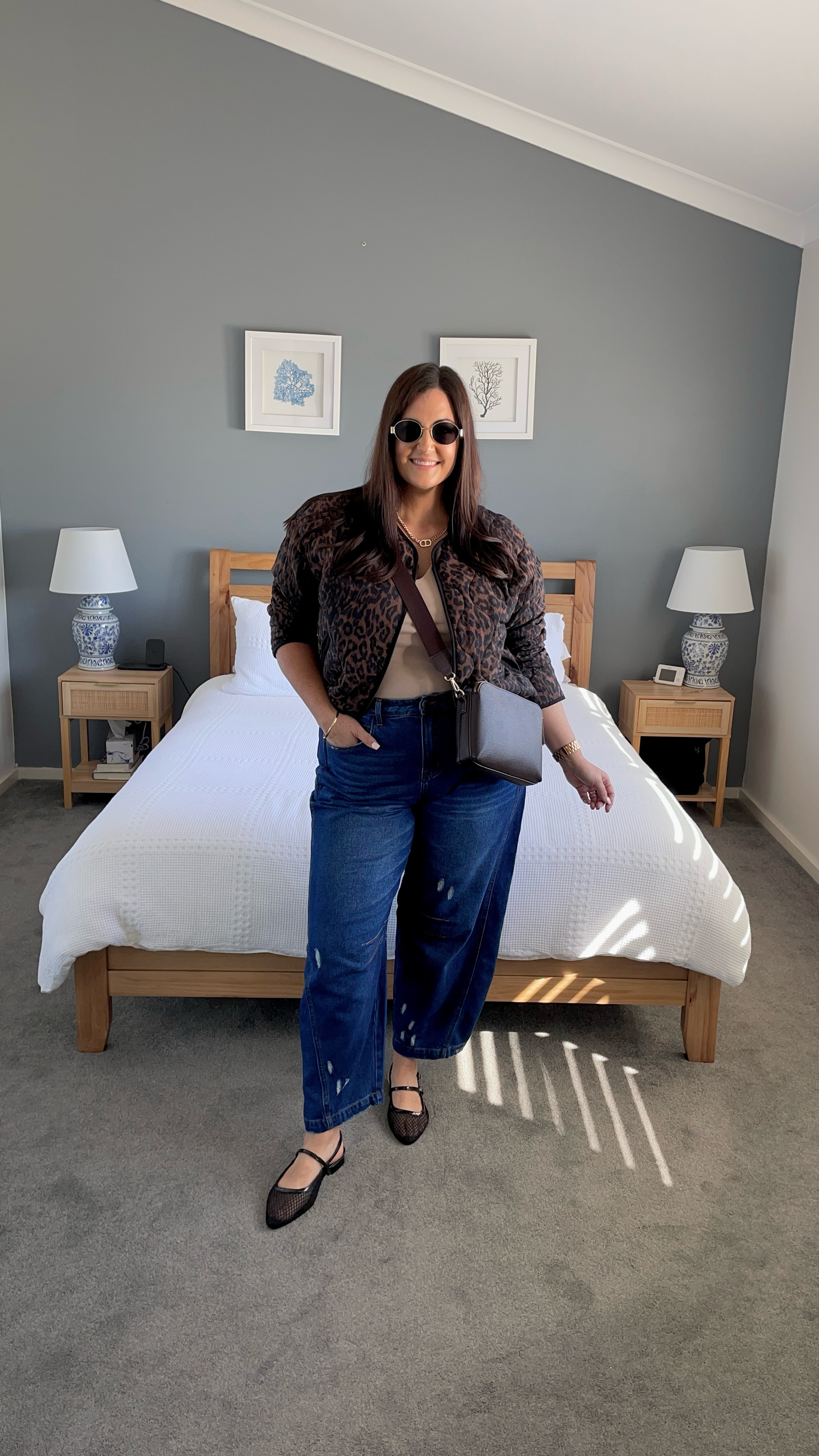 I’ll be wearing this on repeat 😍

Wearing the size 14 in the jeans and a 16 in everything else

#leopardprint #barrellegjeans #meshballeyflats #citychic

#LTKmidsize #LTKplussize #LTKaustralia