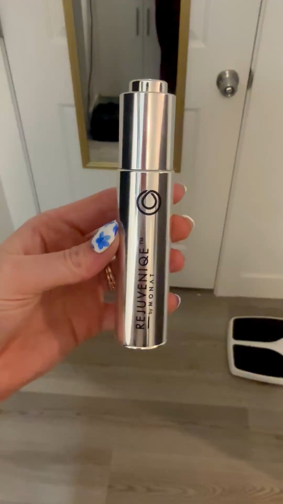 LIQUID GOLD!! Need I say more??!! You can use this anywhere hands, feet, legs, arms, face, hair etc. Use it for hair growth, lash/brow growth, moisturizer, sunburns, scar reducing, stretch marks or anything else you can think of!! A little goes a long ways so one bottle can last you a long time!! Use my Monat ID 7201678 on mymonat.com at the bottom of the account creation page or use my link below to purchase through Amazon! 

#LTKgrwm #LTKselfcare #LTKBeauty